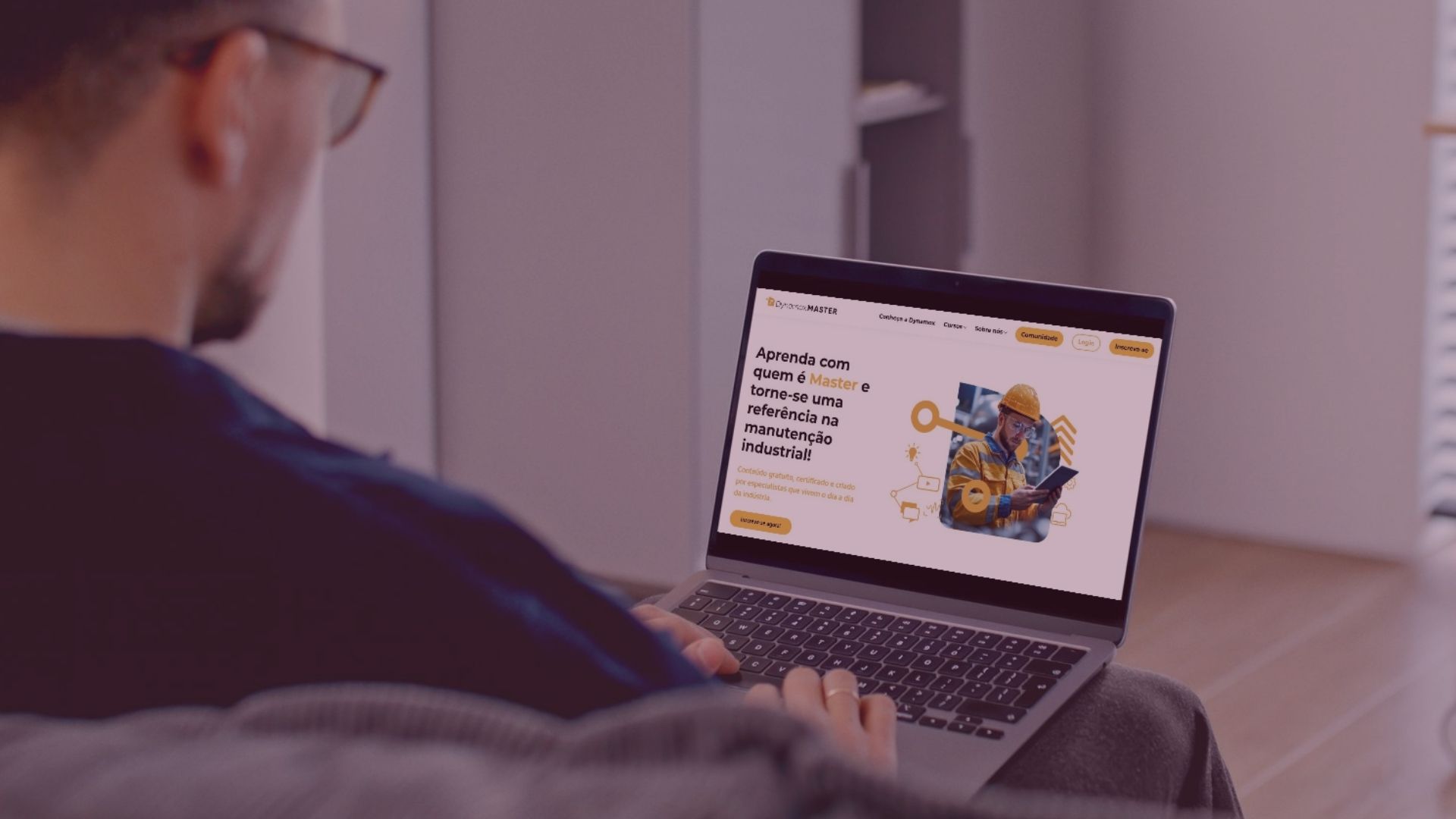 O que é a Dynamox Master: a plataforma de ensino gratuita para profissionais da manutenção industrial