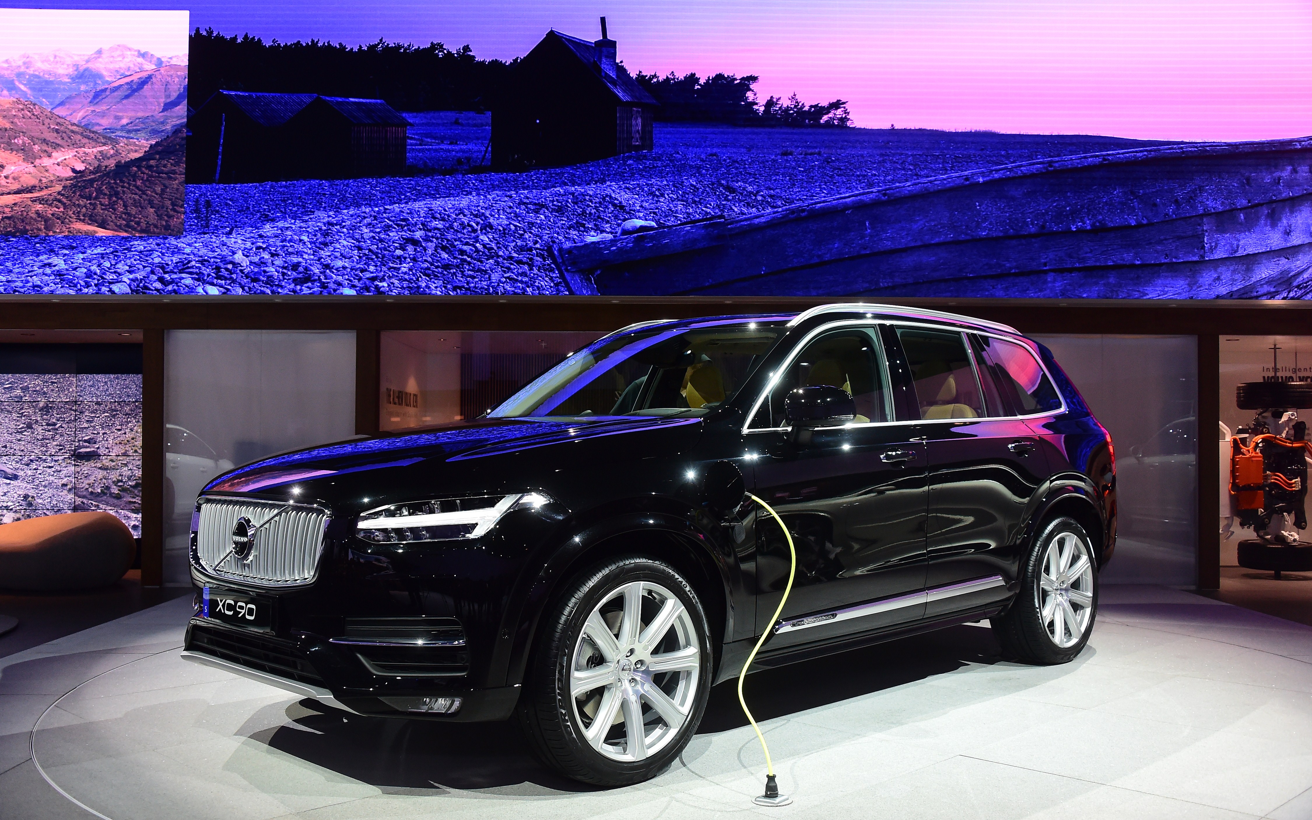 Audi And Volvo Heat Up The Luxury Crossover Wars Fortune