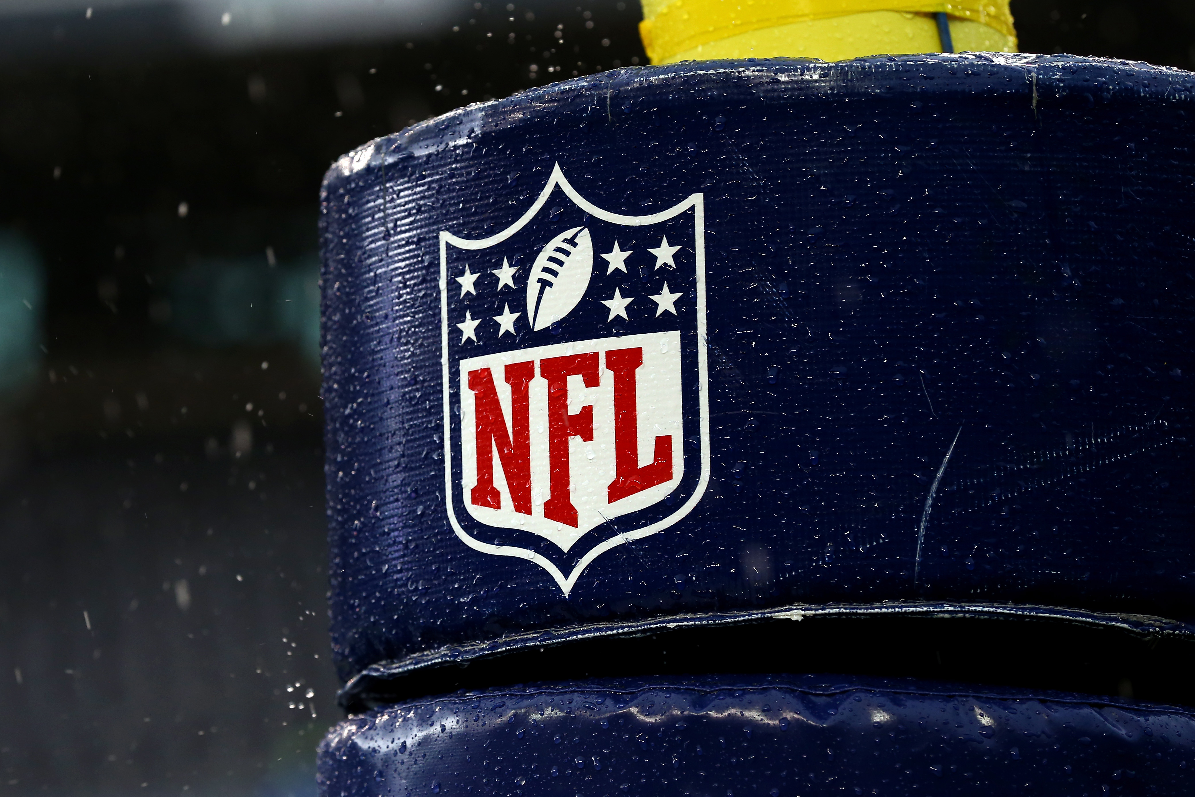 Watch nfl logos evolve from the league's start to present day in one gif · the cowboys' logo hasn't changed much at all. Nfl Bans Teams From Posting Videos Gifs On Social Media Fortune