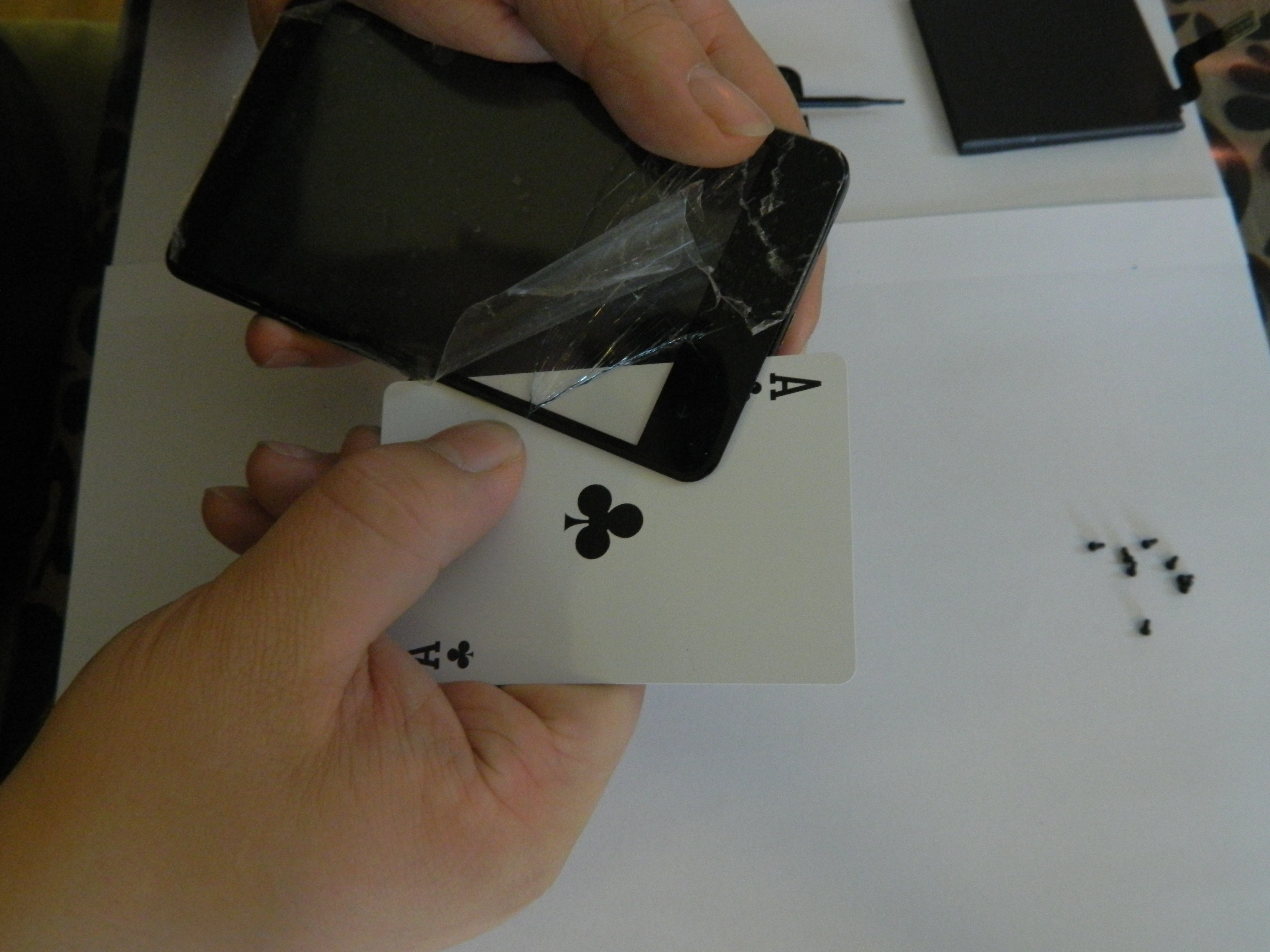 Replacing Broken Screen Glass 4 Steps Instructables - Retina Vintage Patterns for Desktop