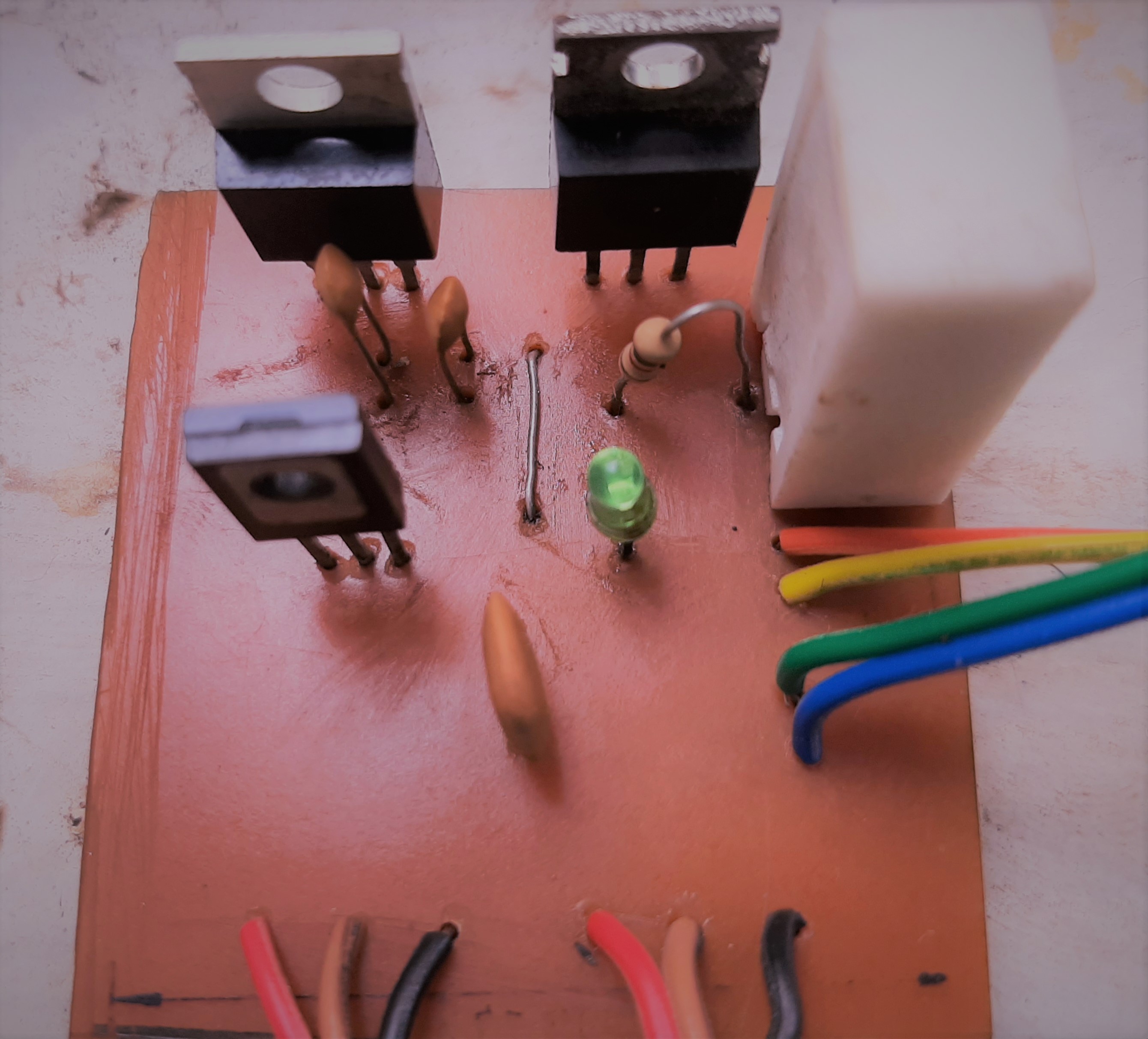 Variable Power Supply Using Lm317 Pcb Layout 3 Steps Instructables - Perfect Retina Vintage Photos | Free Download