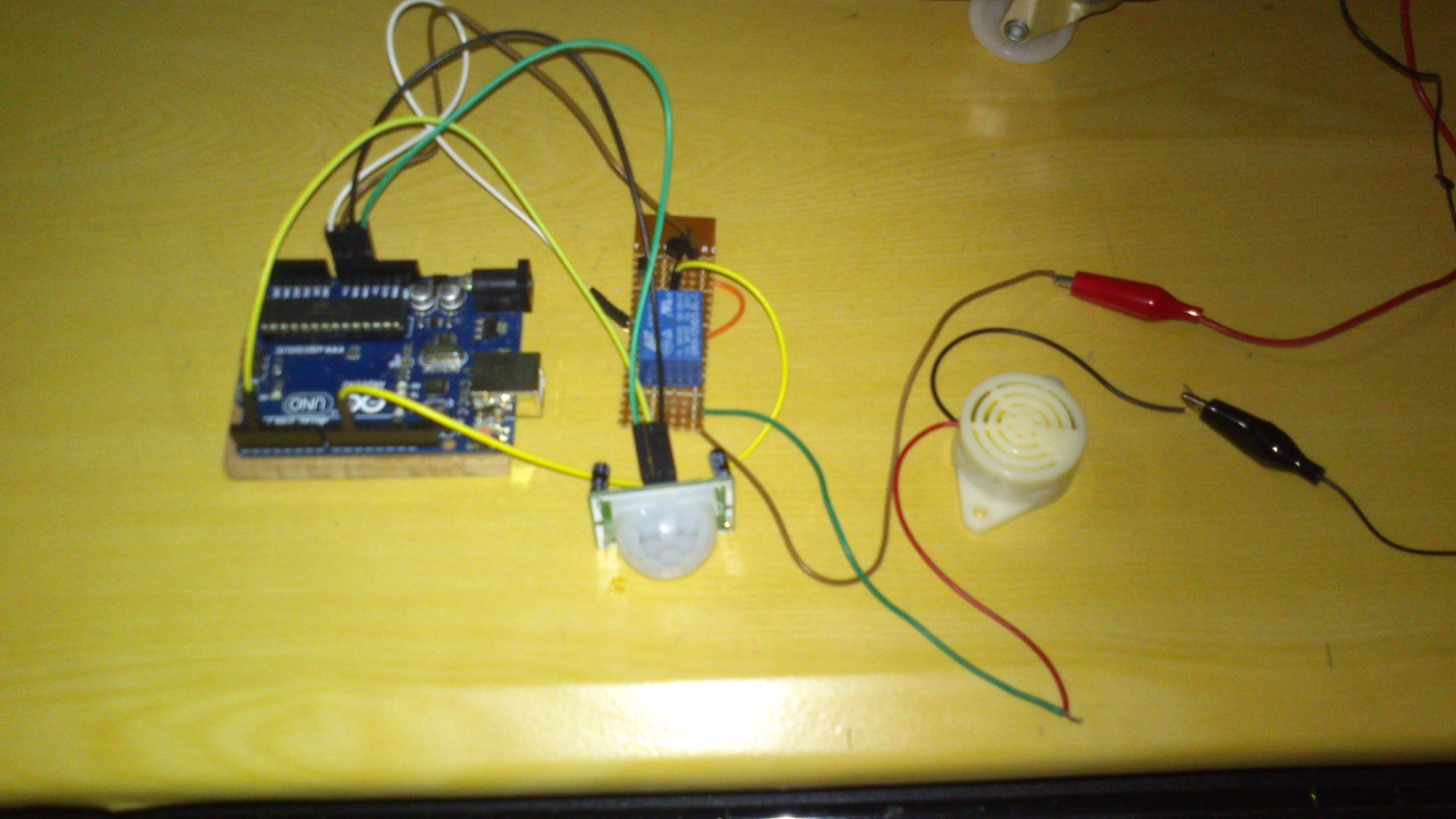 Motion Sensored Security System 6 Steps With Pictures Instructables - Professional Light Image - Full HD