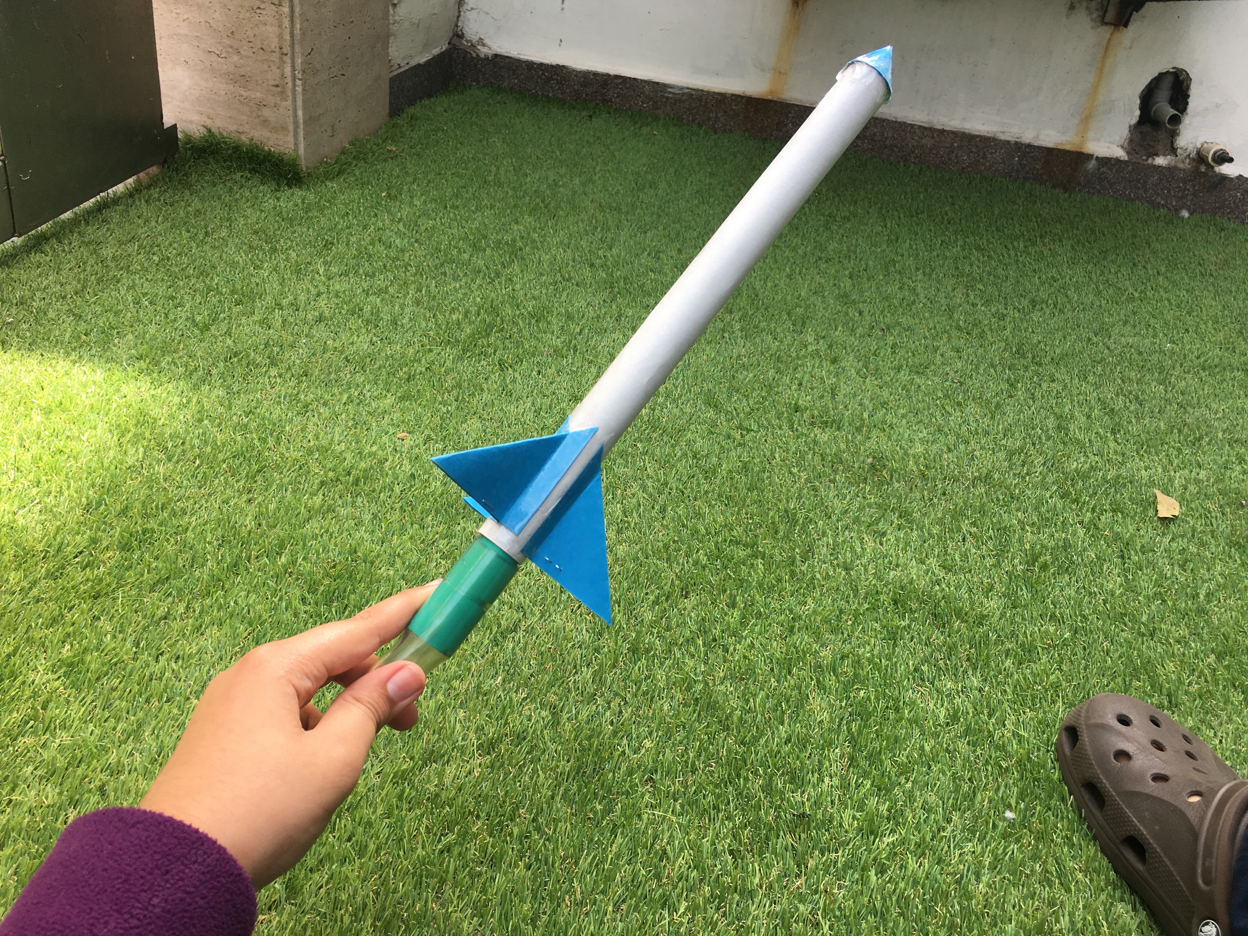 A Diy Paper Rocket Adventure - Gradient Image Collection - Full HD Quality