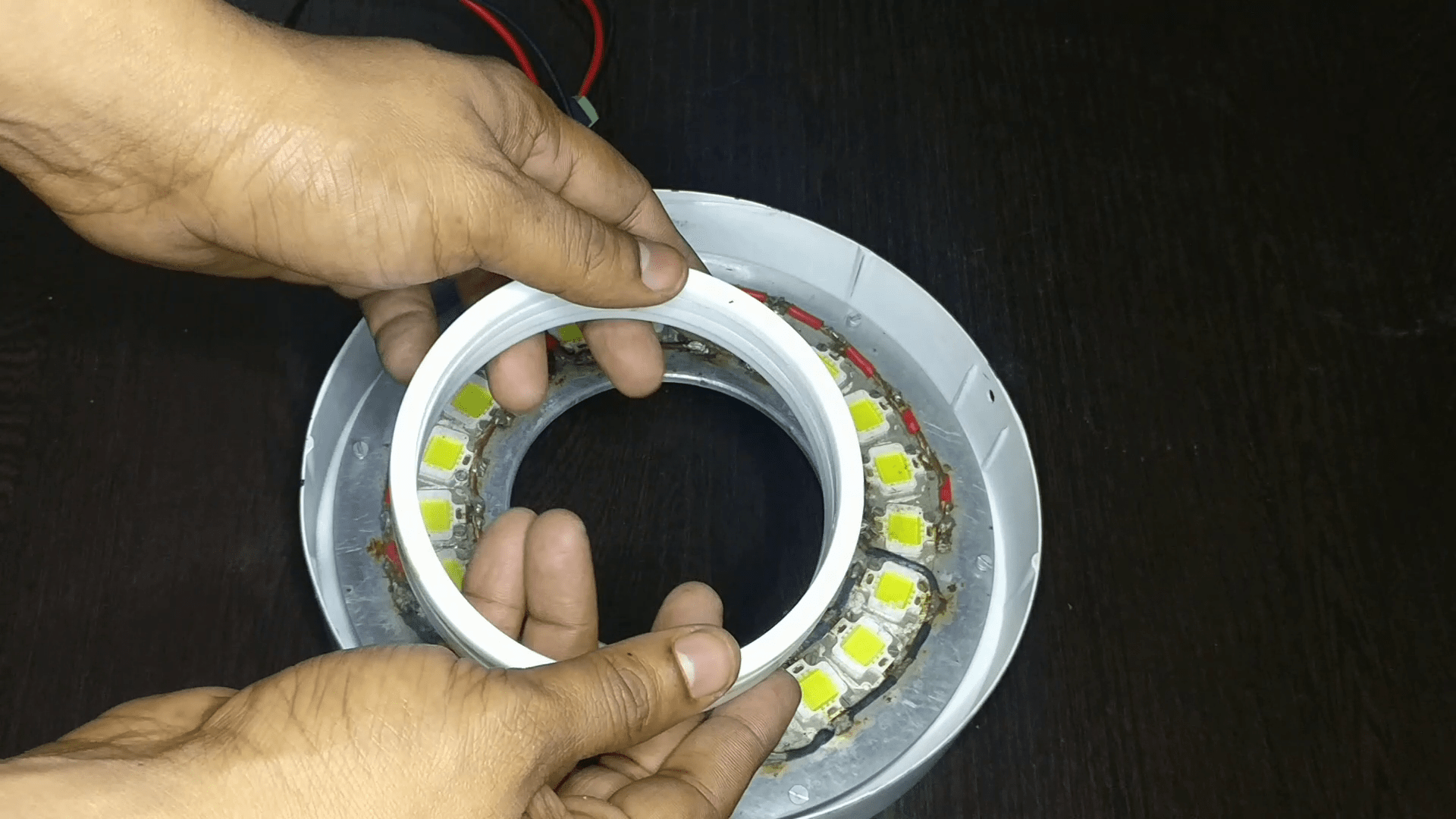 Ring Light 4 Steps Instructables - Vintage Design Collection - Mobile Quality