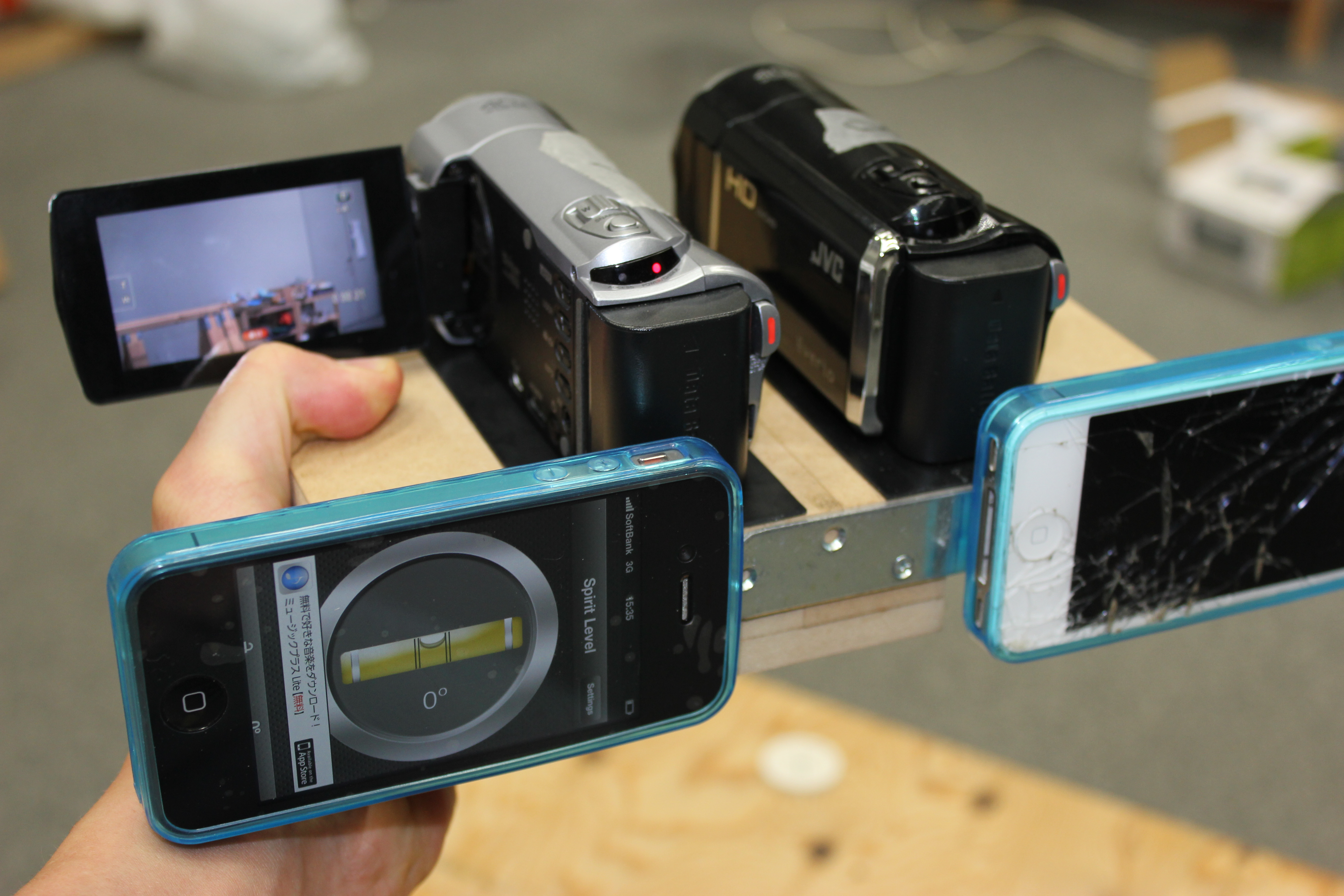 Stereoscopic Installations - Artistic Full HD Sunset Illustrations | Free Download