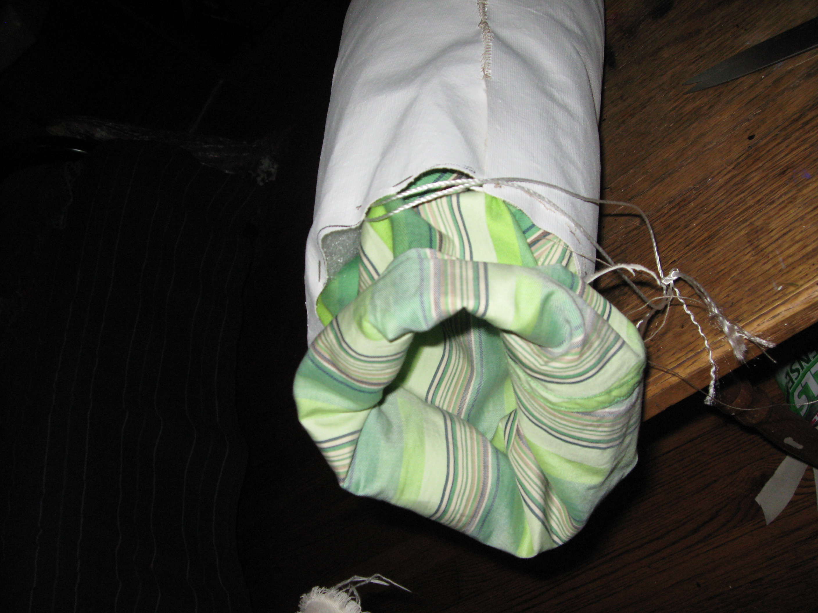 Giant Monster Hands Now With Action Video 9 Steps Instructables - Artistic 4K Dark Backgrounds | Free Download