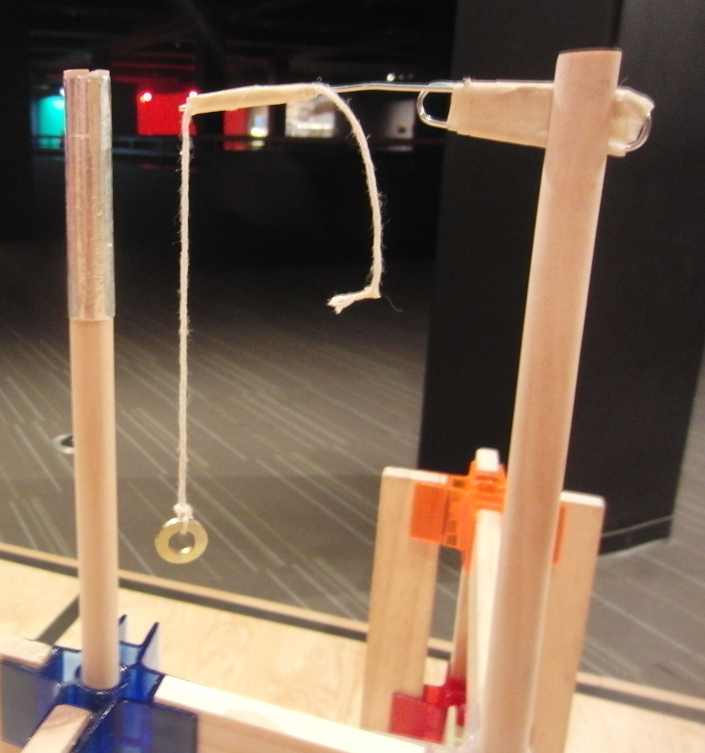 The Flying Pendulum Escapement - Retina Gradient Photos for Desktop