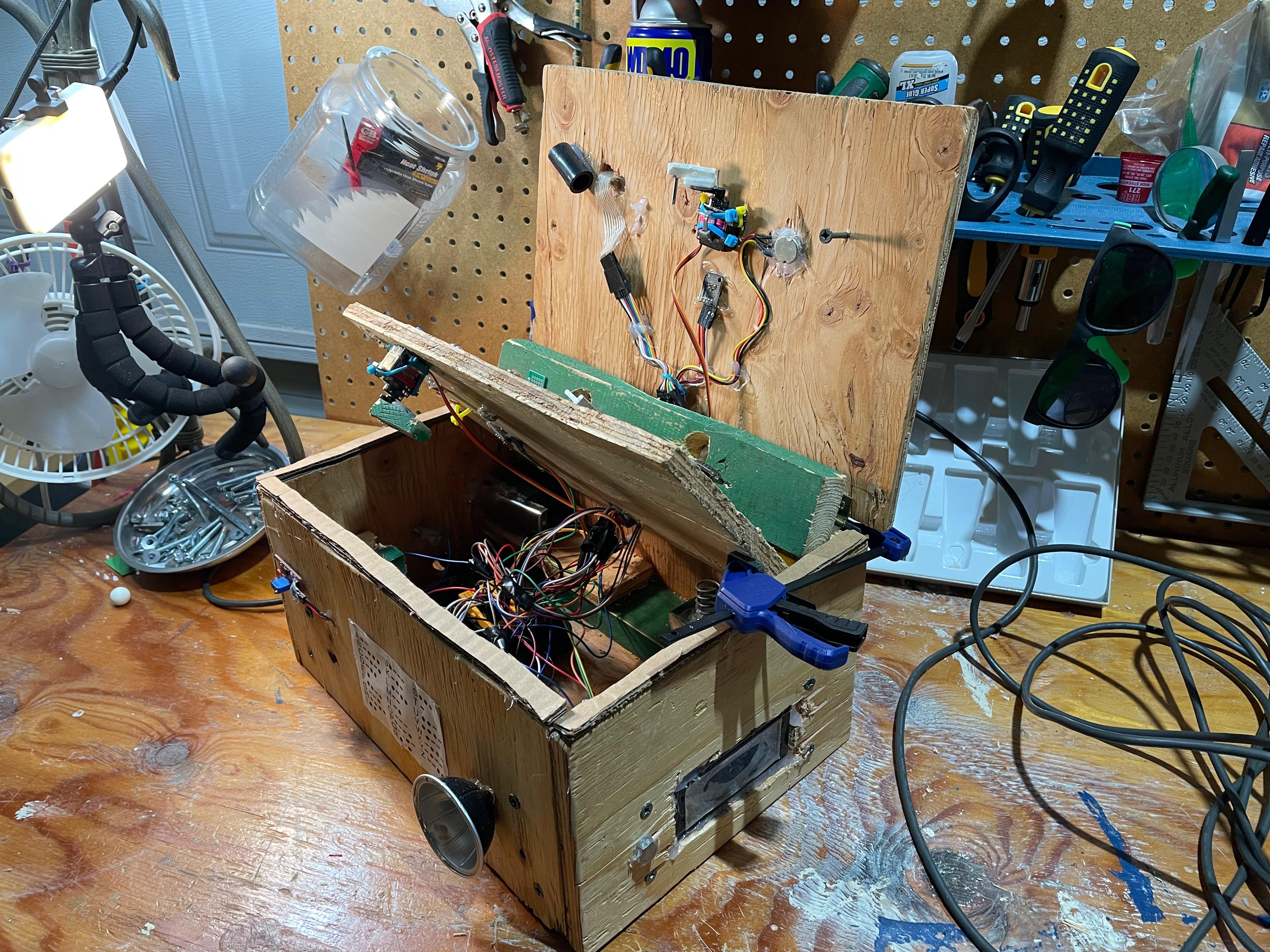 The Ultimate Electronic Puzzle Box 11 Steps Instructables - Premium Geometric Picture Gallery - Mobile