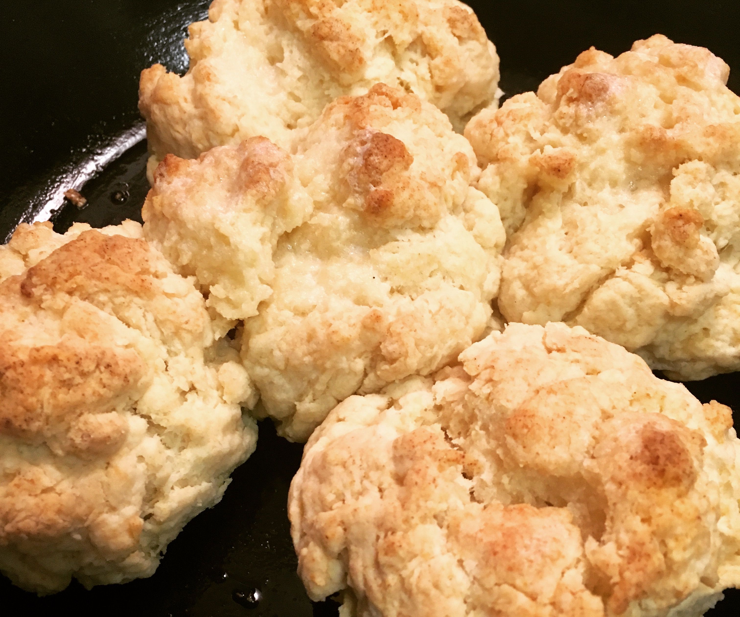 Skillet Biscuits Scrolller - Light Background Collection - 8K Quality