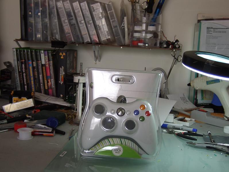 Hacking Xbox Controller - Abstract Wallpapers - Artistic High Resolution Collection