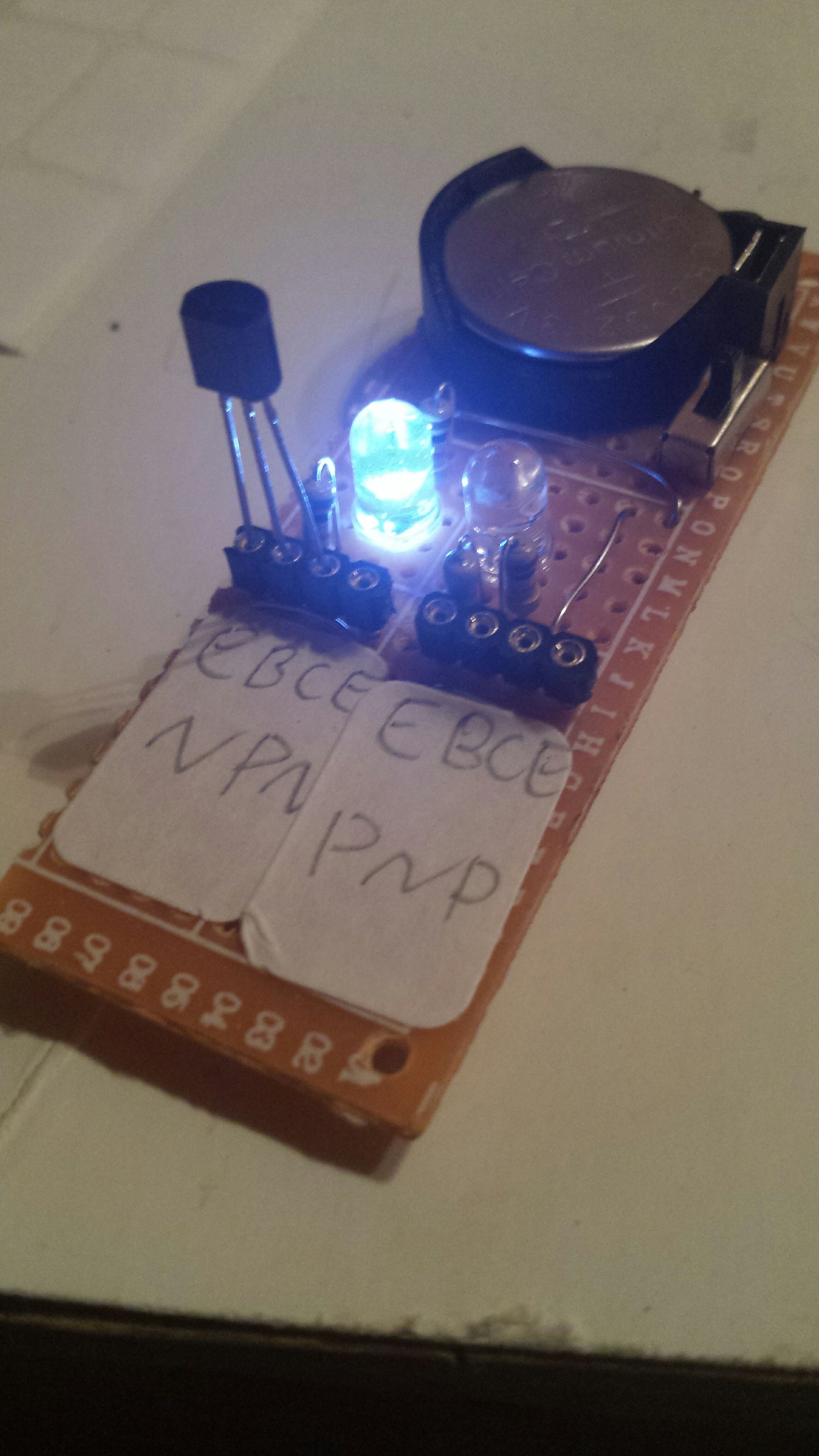 Simple Transistor Tester Hack A Week - Download Classic Dark Wallpaper | Retina