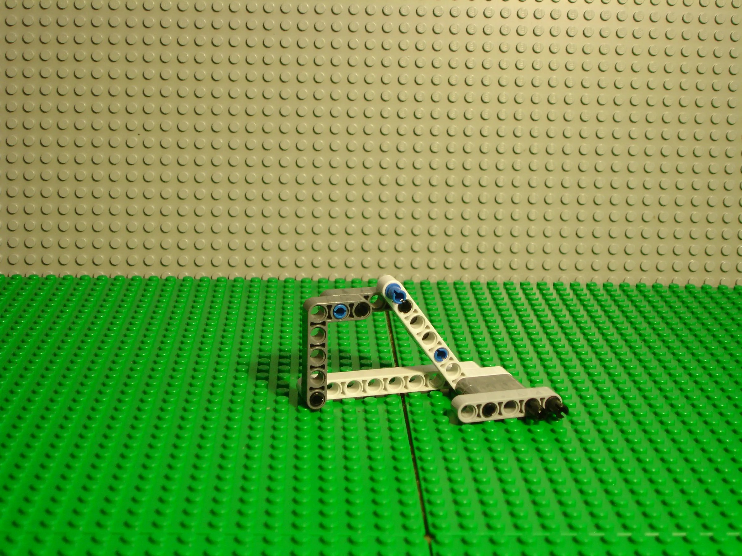 Build A Simple Lego Starter Robot 7 Steps Instructables