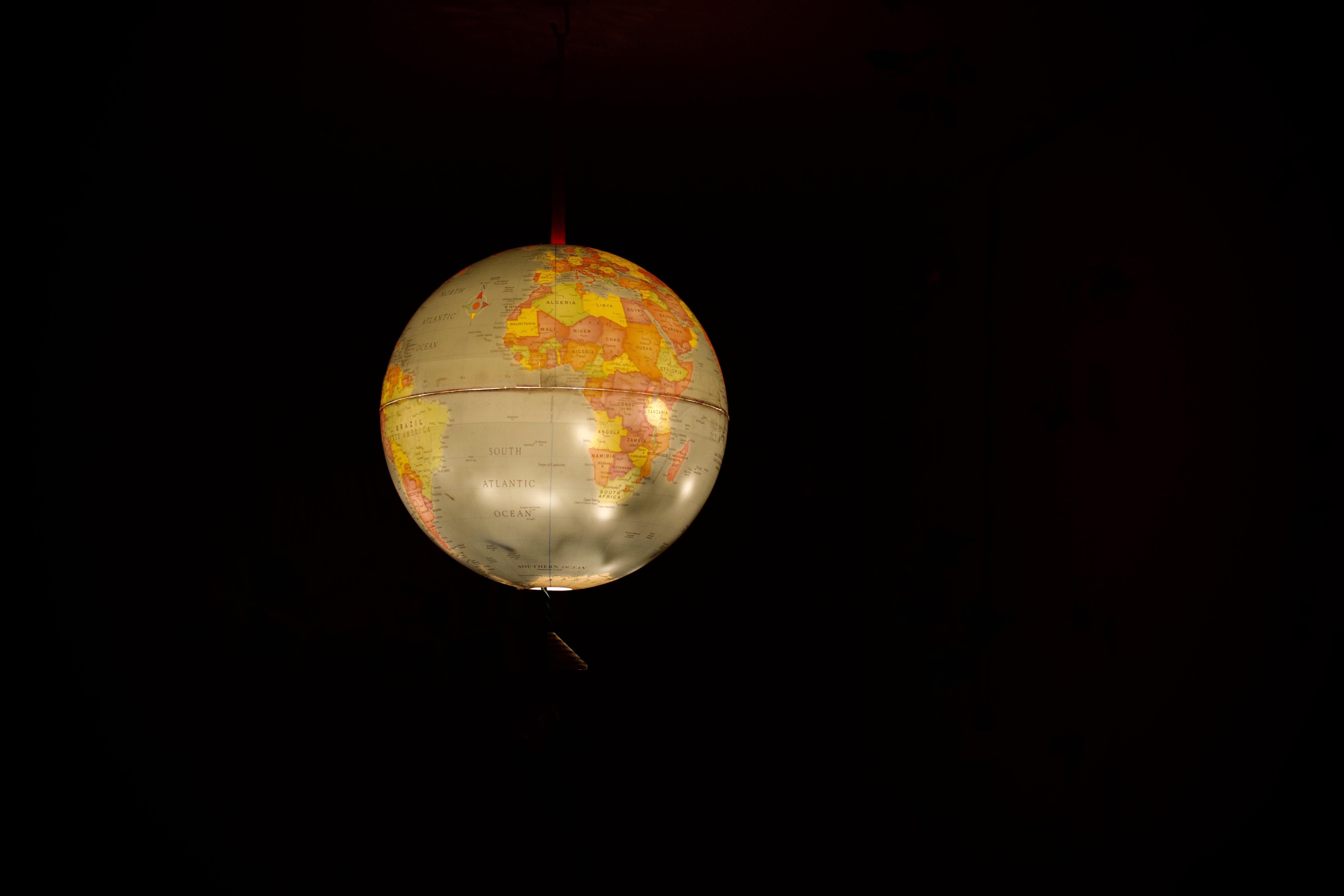 Glowb 8 Steps Instructables - Artistic Vintage Picture - 8K