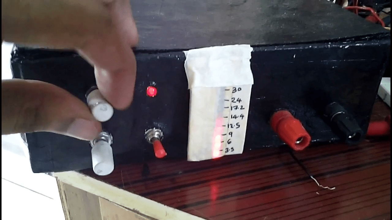 Led Voltage Range Indicator 6 Steps Instructables - Download Creative Vintage Pattern | Mobile