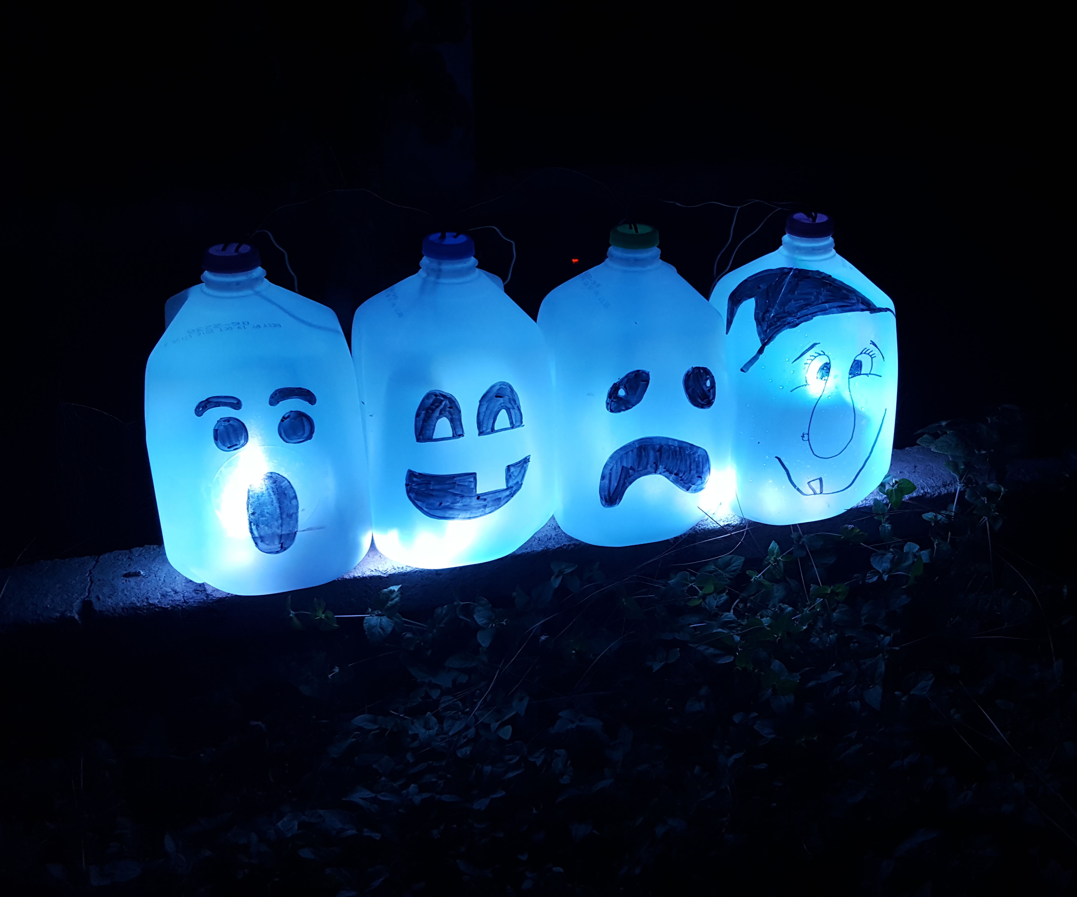 Led Ghosts 5 Steps Instructables - Geometric Wallpapers - Premium Mobile Collection