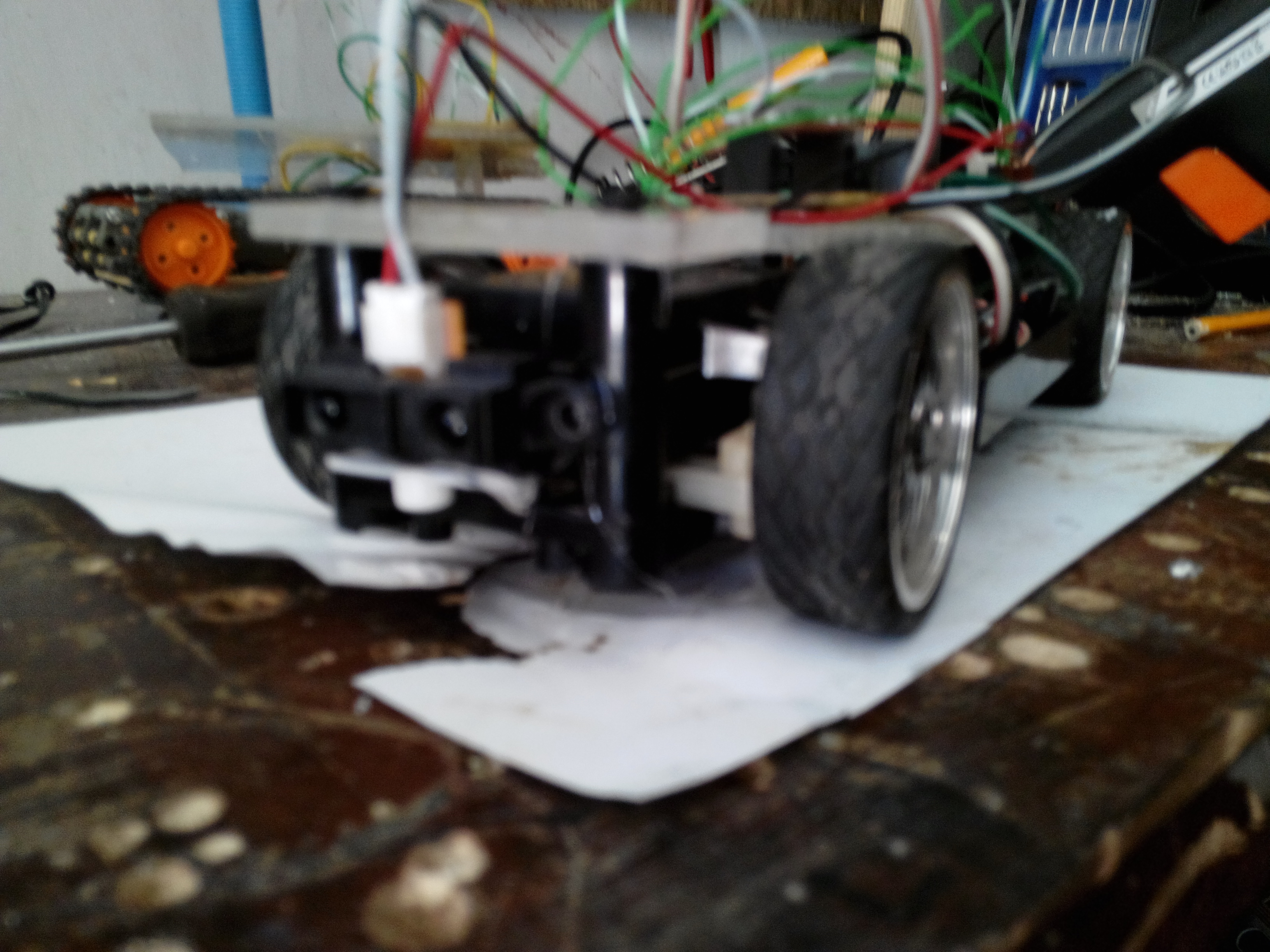 Rc Car To Obstacle Avoiding Robot 7 Steps Instructables - Elegant 8K Light Images | Free Download
