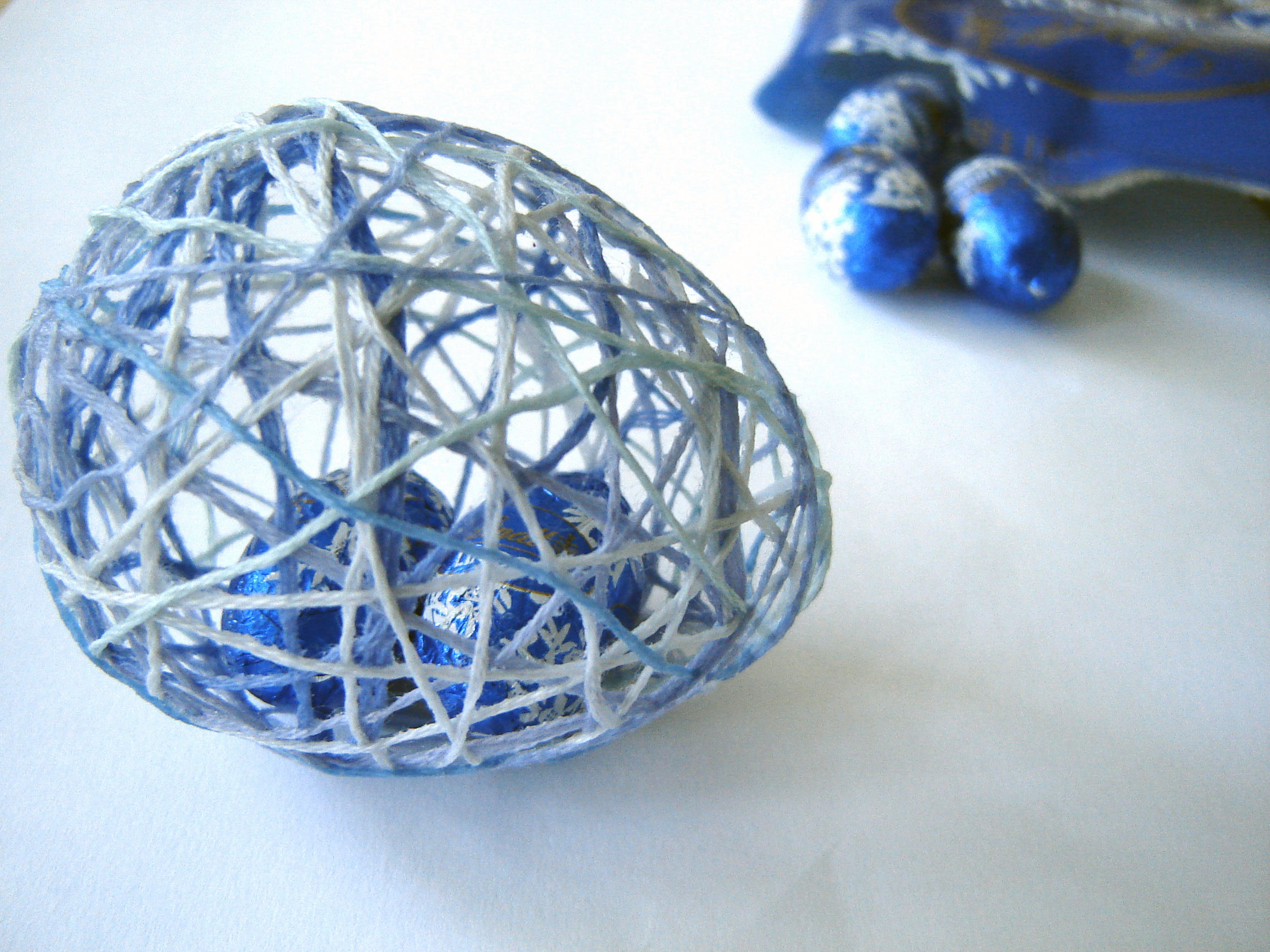 Easy To Make String Easter Eggs Artofit - Elegant Space Art - Retina