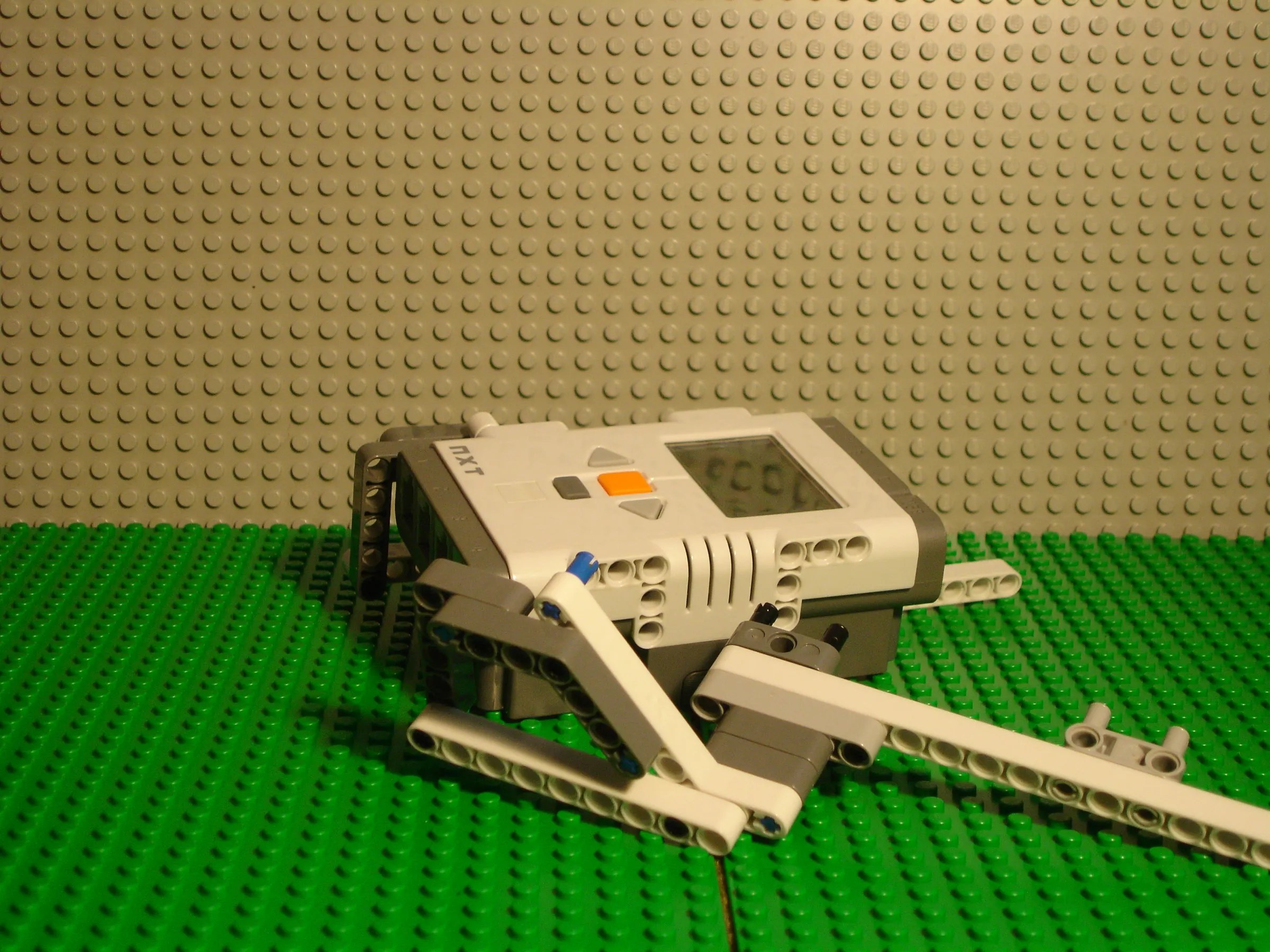 Build A Simple Lego Starter Robot 7 Steps Instructables