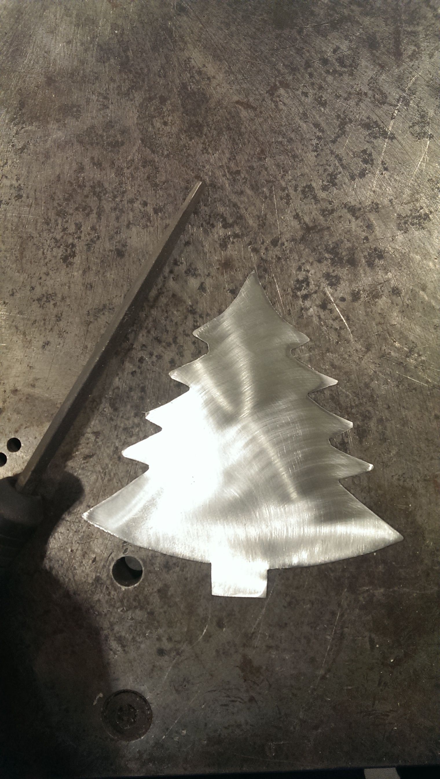 Metal Tree 7 Steps Instructables - Ultra HD Minimal Textures for Desktop