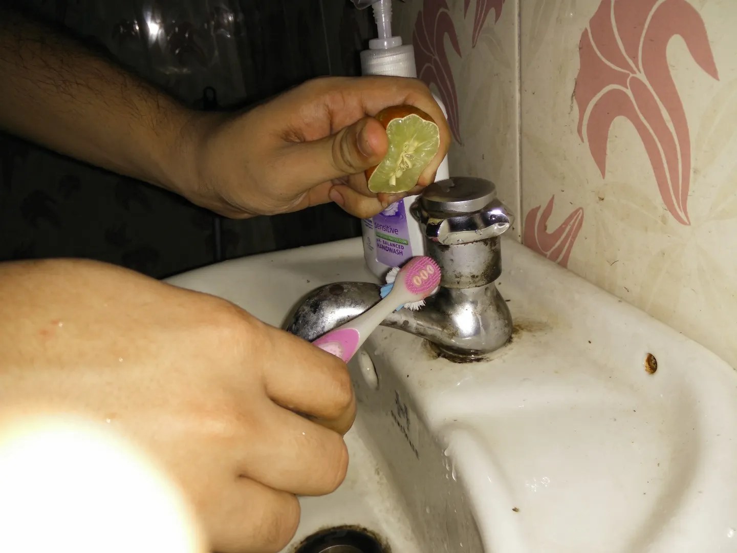 Toothbrush Hacks 4 Steps Instructables