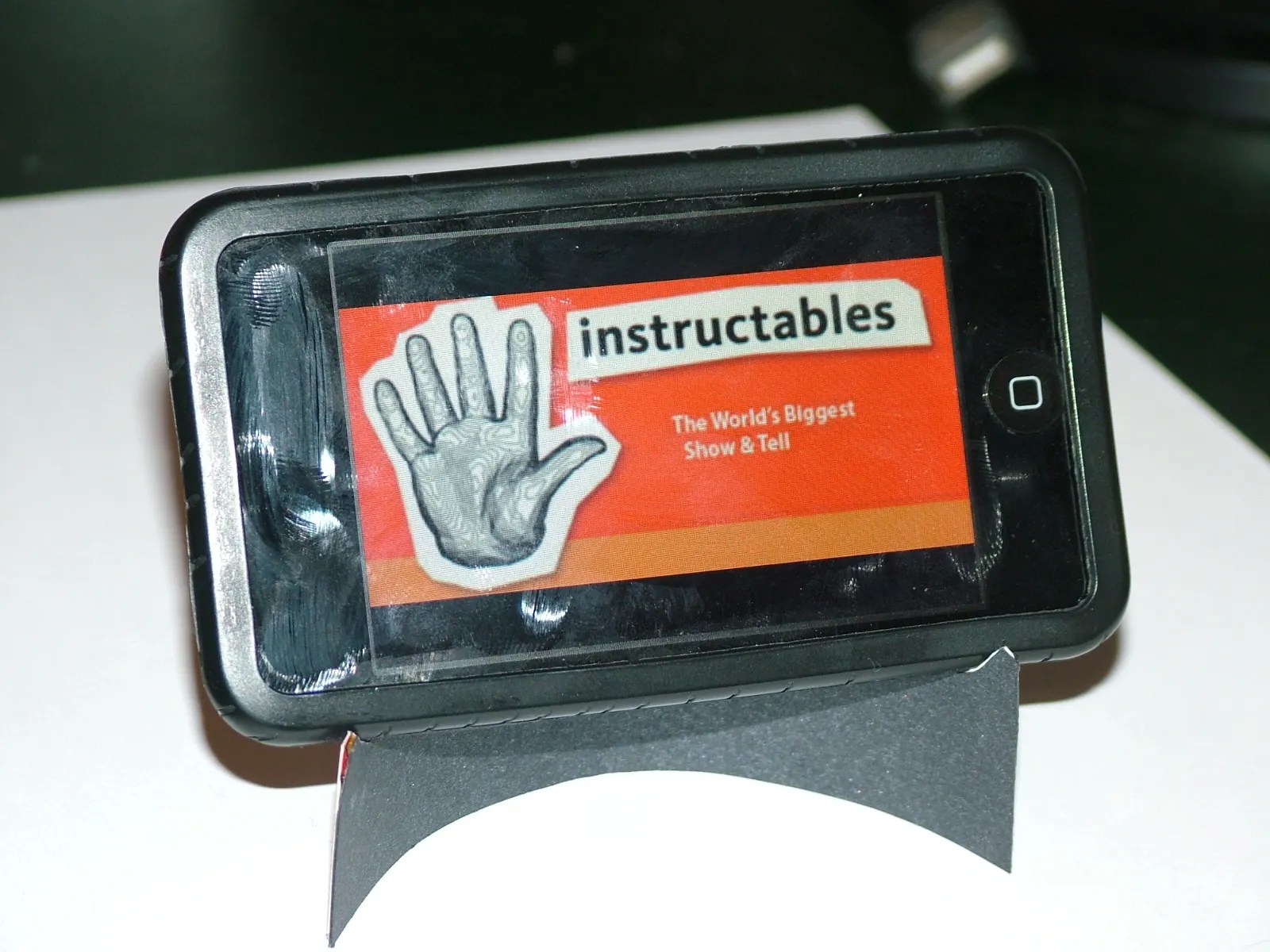 Easy Ipod Stand 4 Steps Instructables
