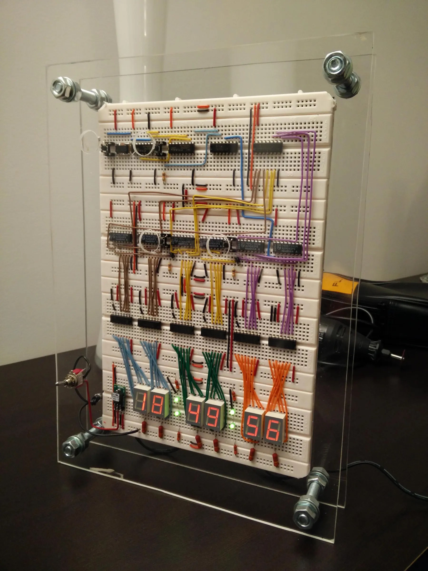Common Ic Breadboard Clock 7 Steps With Pictures Instructables