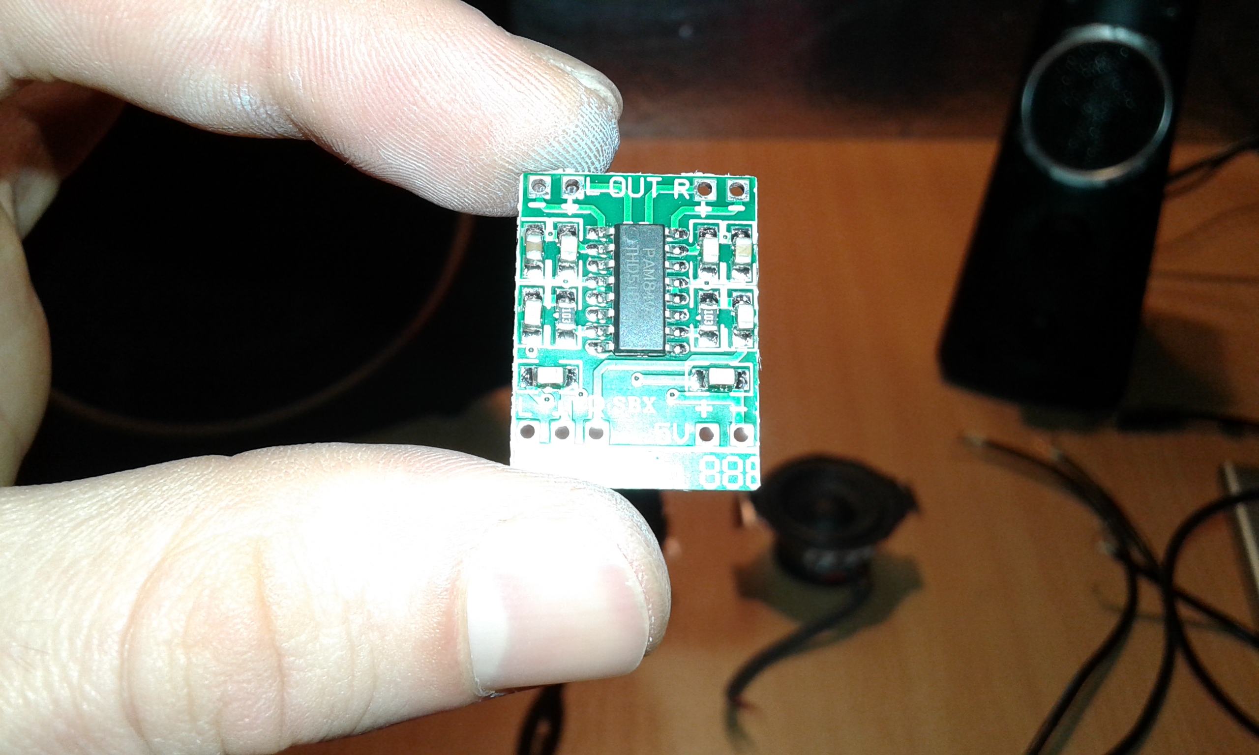 Sound Amplifier 4 Steps Instructables - City Illustration Collection - Mobile Quality