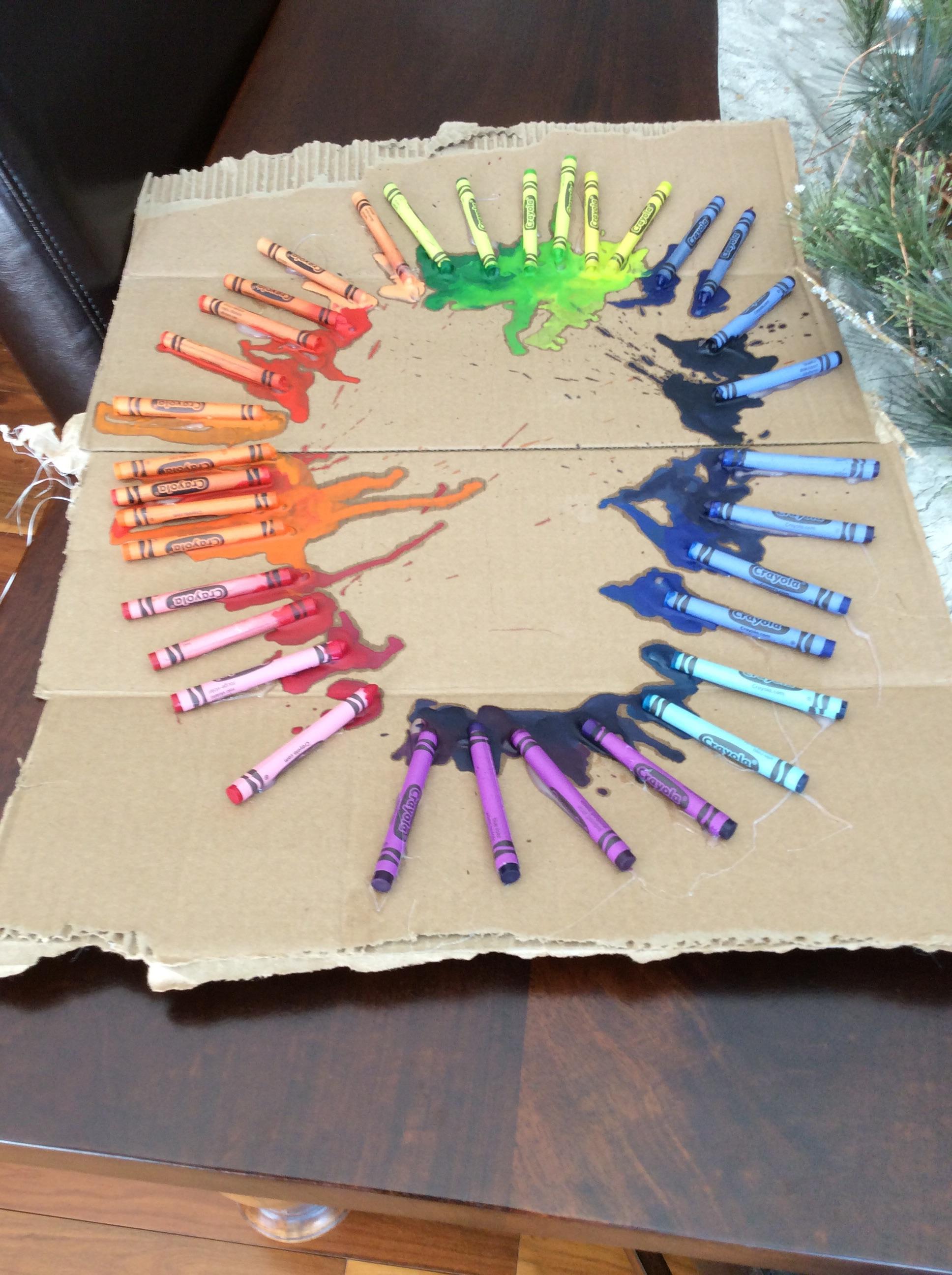 Bleeding Crayon Art Funsubstance - Modern Mountain Background - Mobile