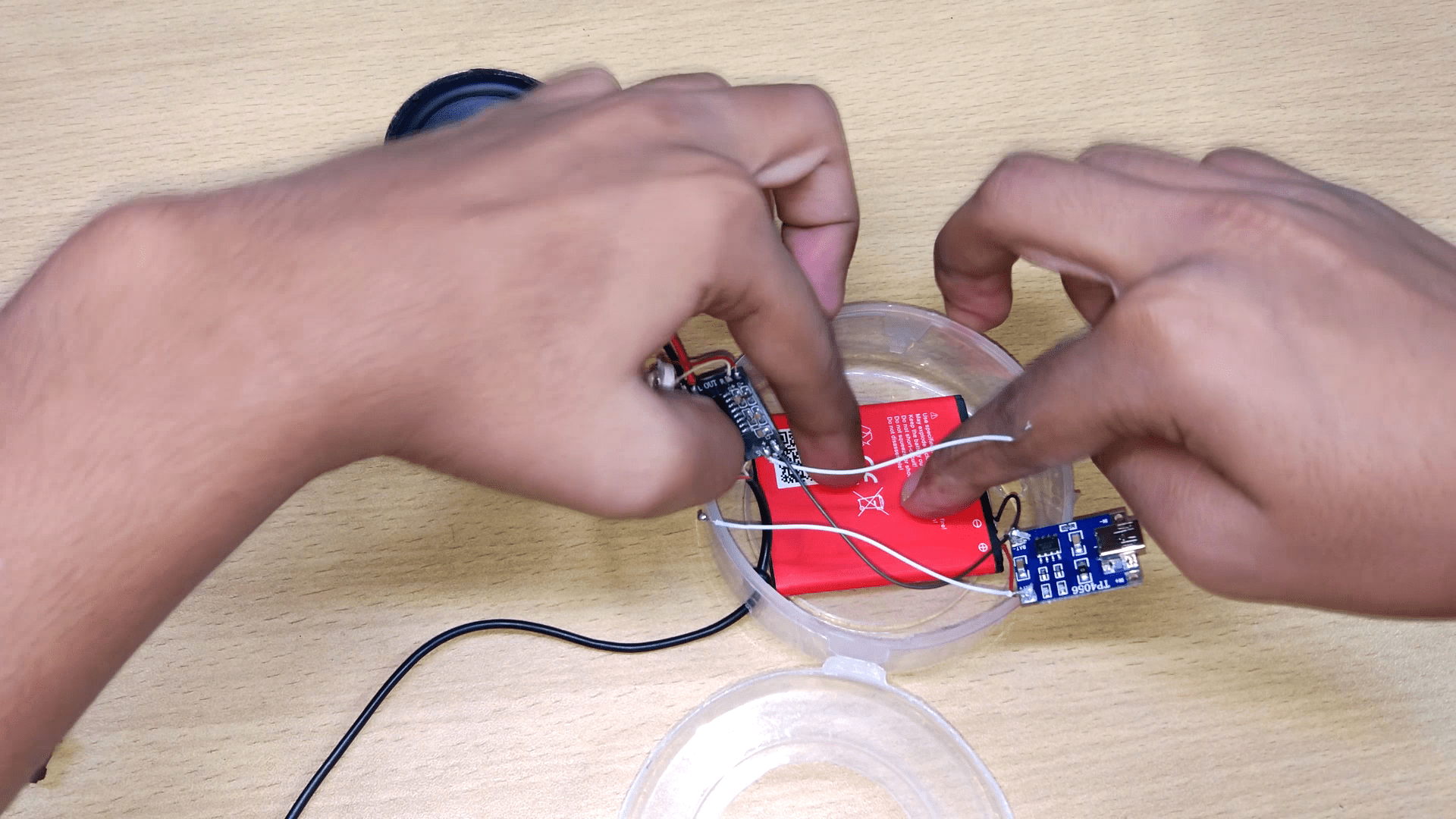 Make A Mini Speaker 5 Steps Instructables - Premium Geometric Texture Gallery - Mobile