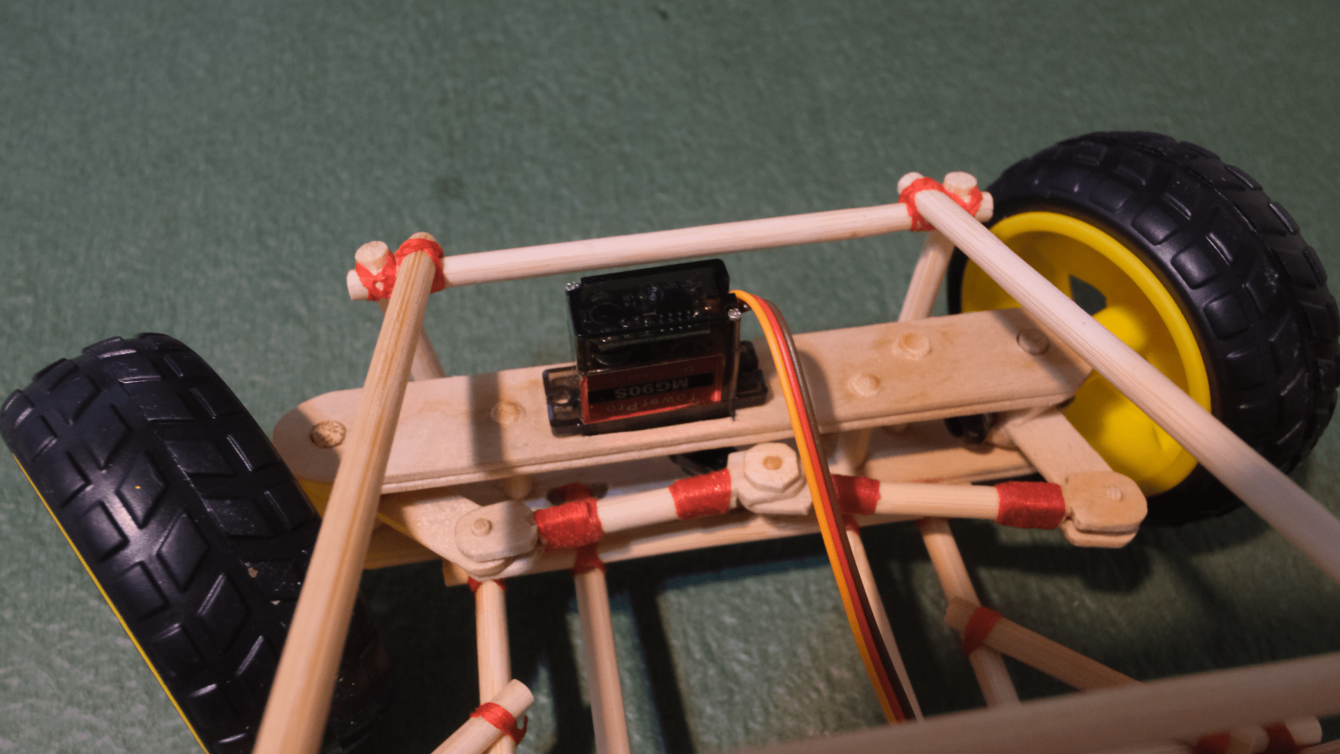 Rc Threads - Elegant 4K Landscape Patterns | Free Download