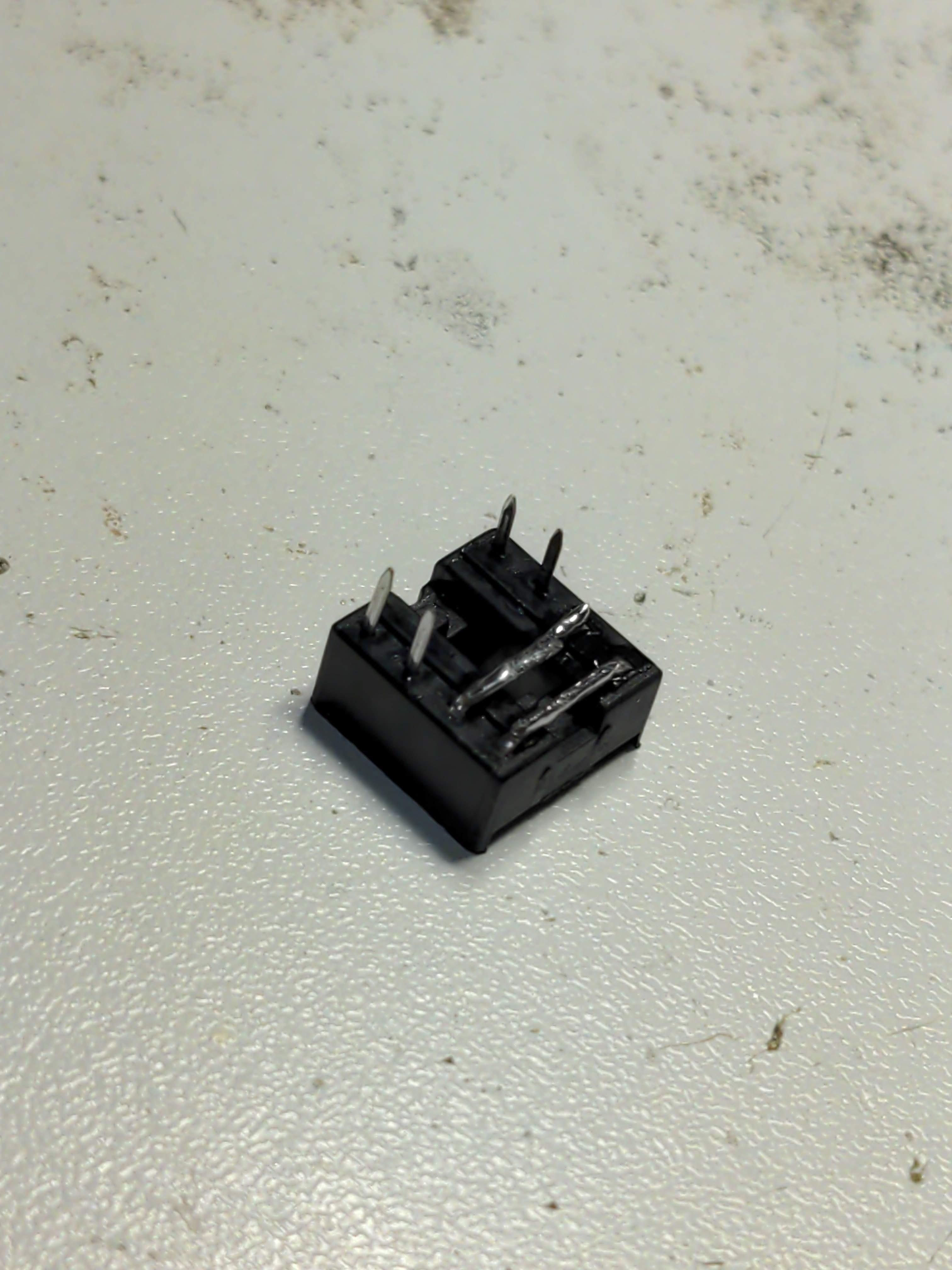 Synthcard Karltron Com - Download Classic Dark Texture | 8K