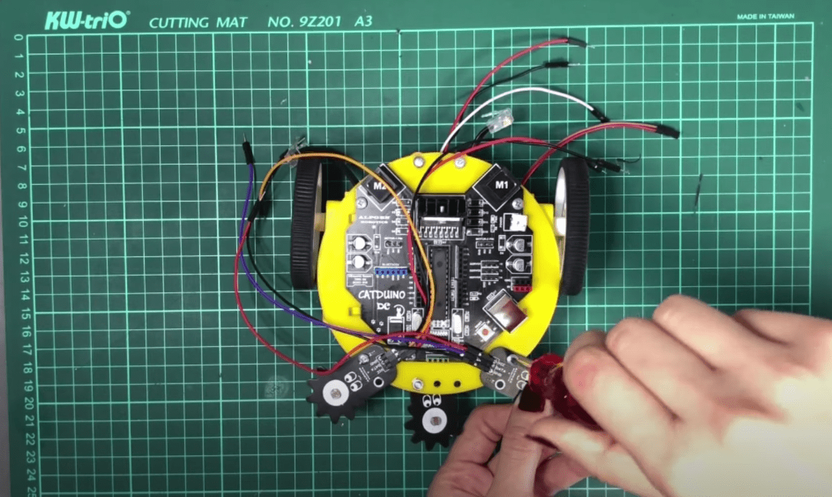 Arduino Light Following Robot With Catduino 9 Steps Instructables - High Resolution Nature Backgrounds for Desktop