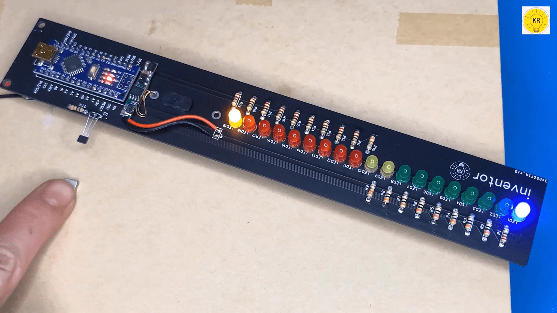 Propeller Led Pendulum Clock Instructables - Elegant Geometric Background - High Resolution