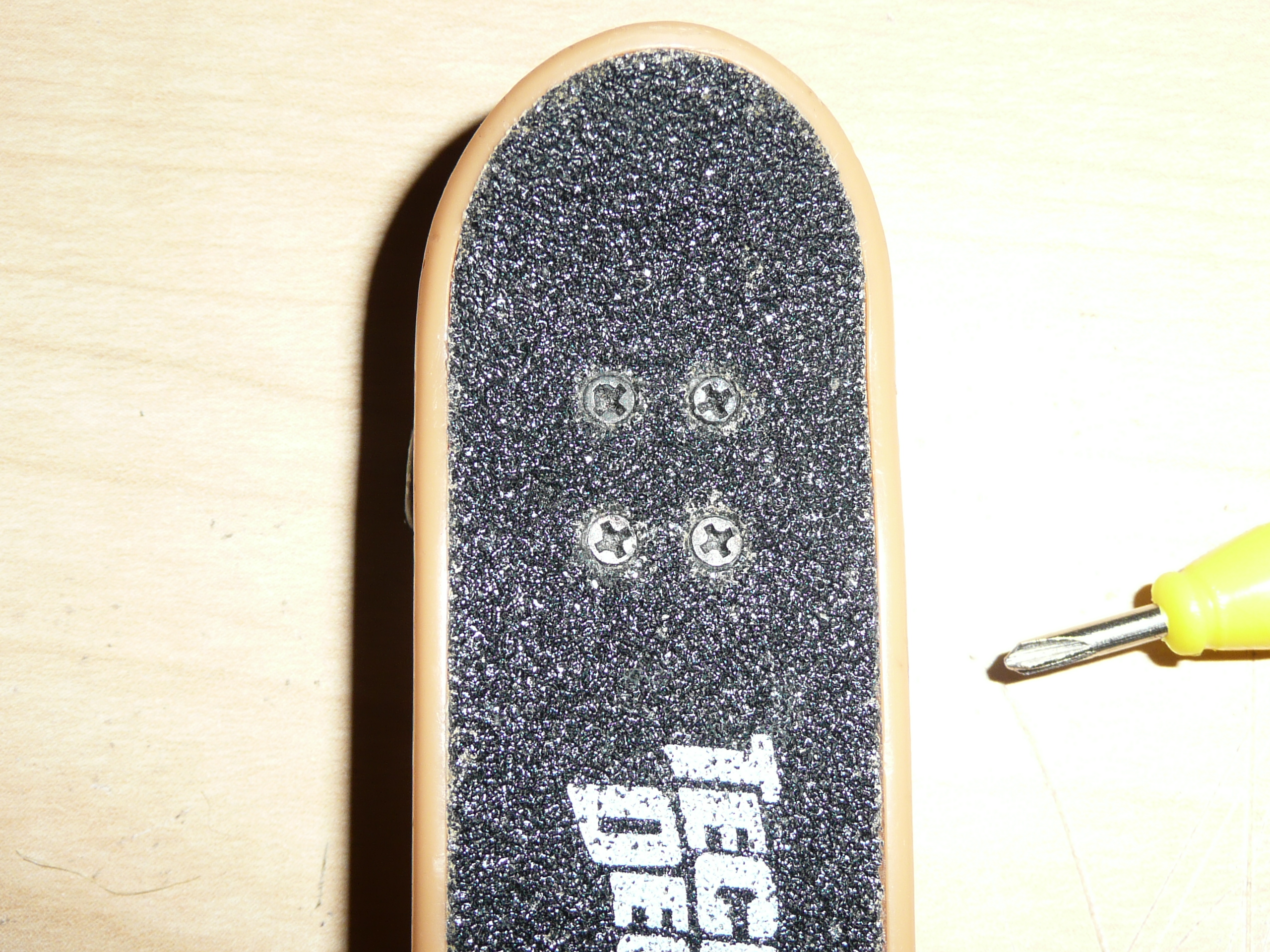 Tech Deck Keychain 3 Steps Instructables - Premium High Resolution Landscape Backgrounds | Free Download