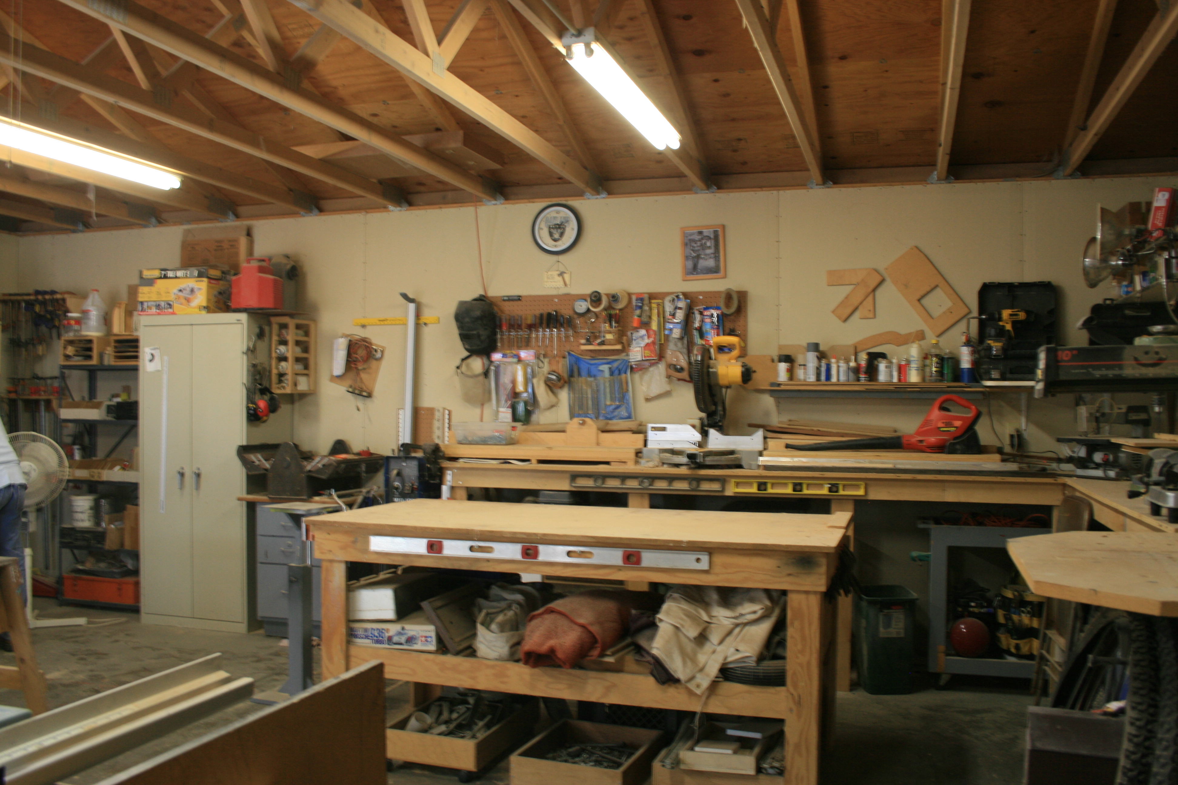 Tools Workspace Instructables - Modern HD Light Arts | Free Download