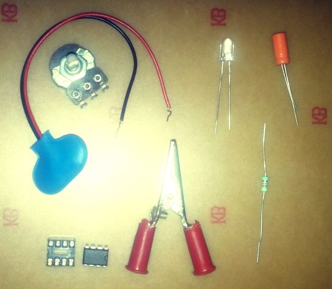 Digital Pulse Generator - Dark Pattern Collection - Desktop Quality