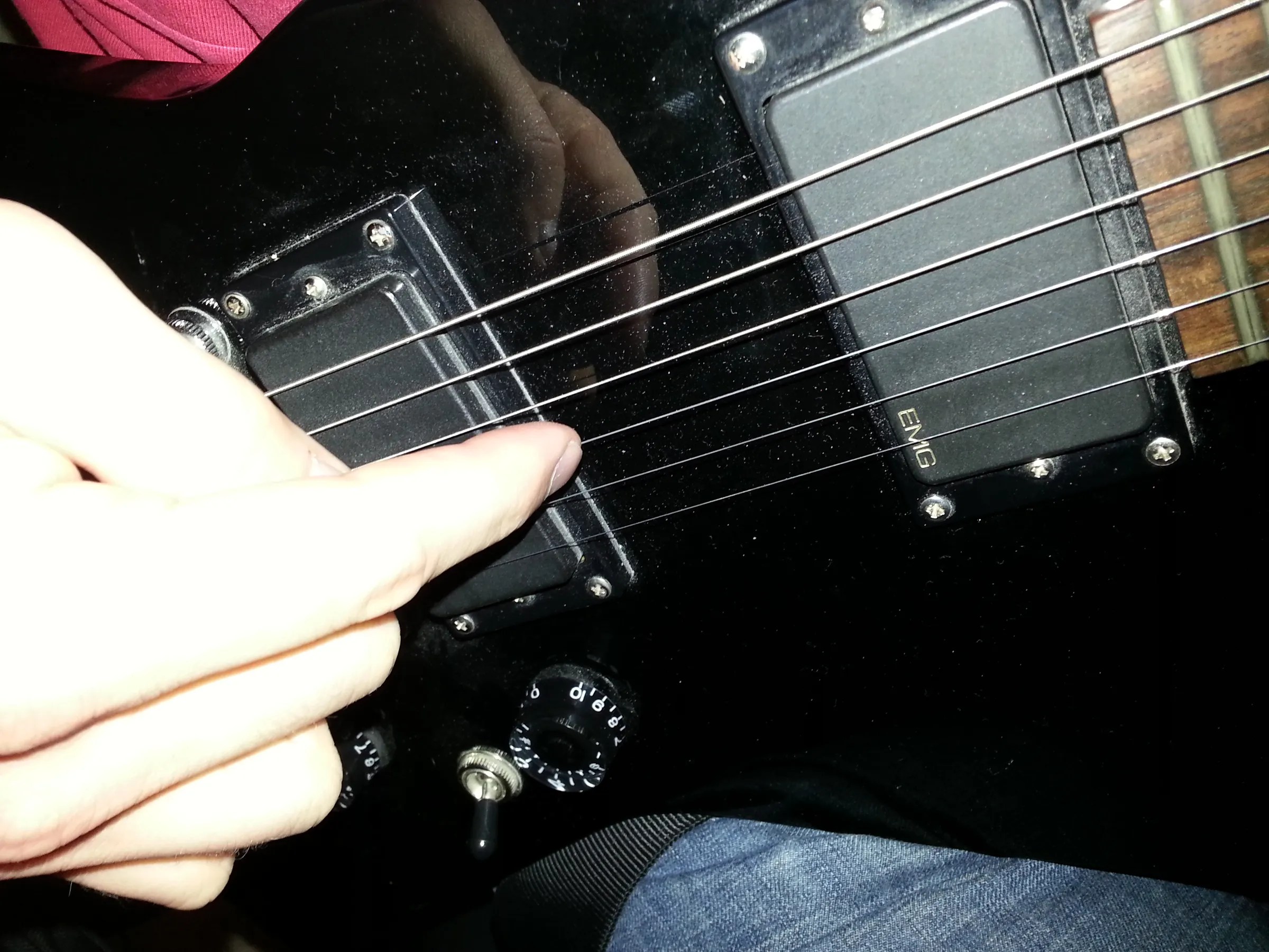 Pinch Harmonics On An Electric Guitar 6 Steps With Pictures