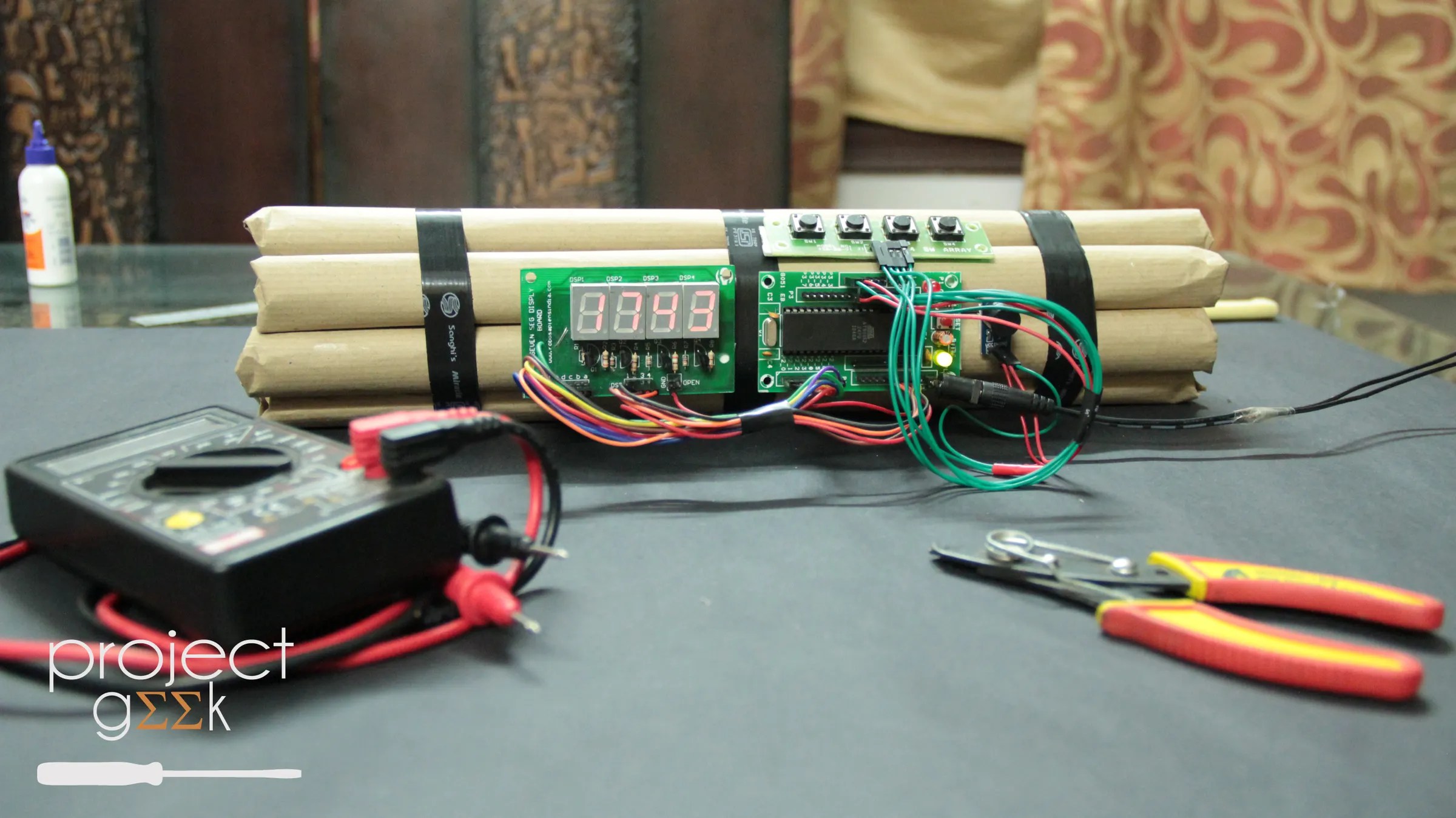 Prop Bomb Count Down Timer Project Geek 1 6 Steps With Pictures