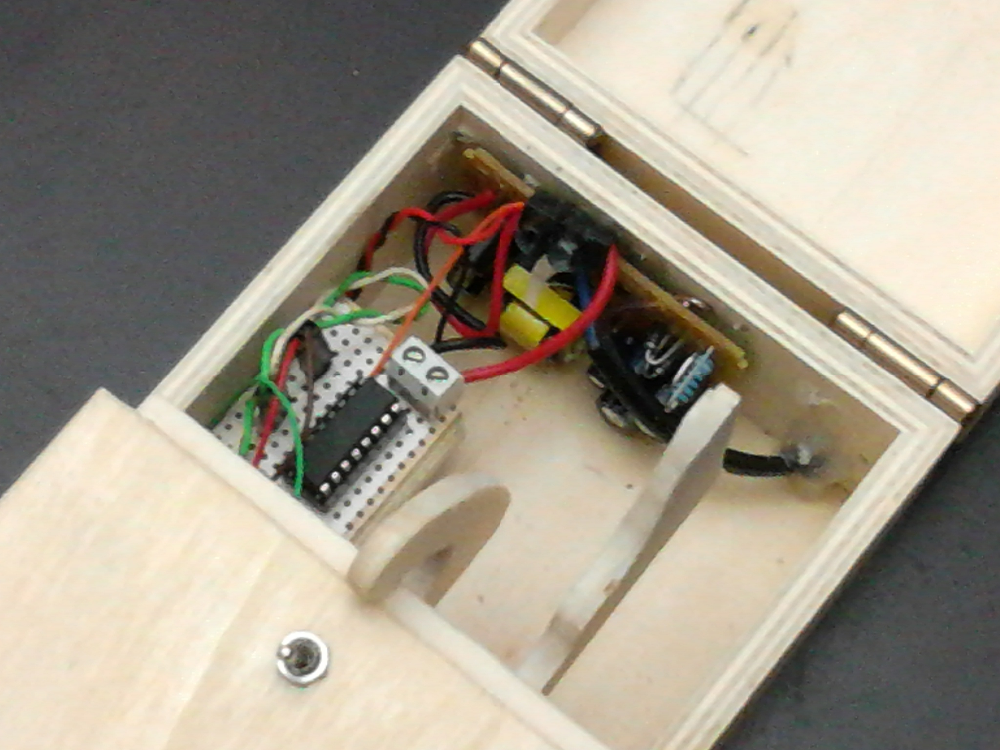 The Useless Machine 17 Steps Instructables - Premium Abstract Pattern Gallery - Retina