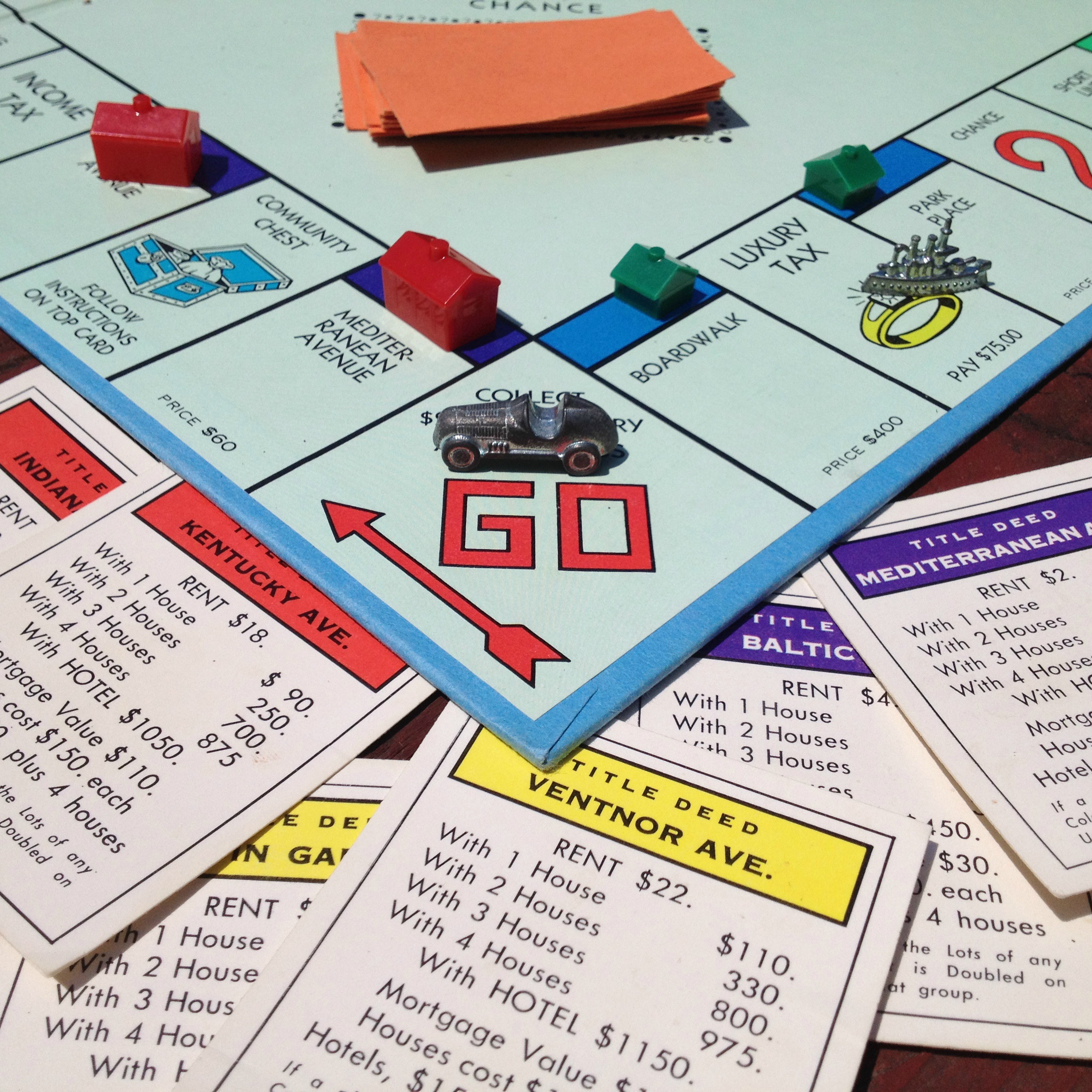 Strategies To Win Monopoly - Premium Colorful Photo Gallery - High Resolution