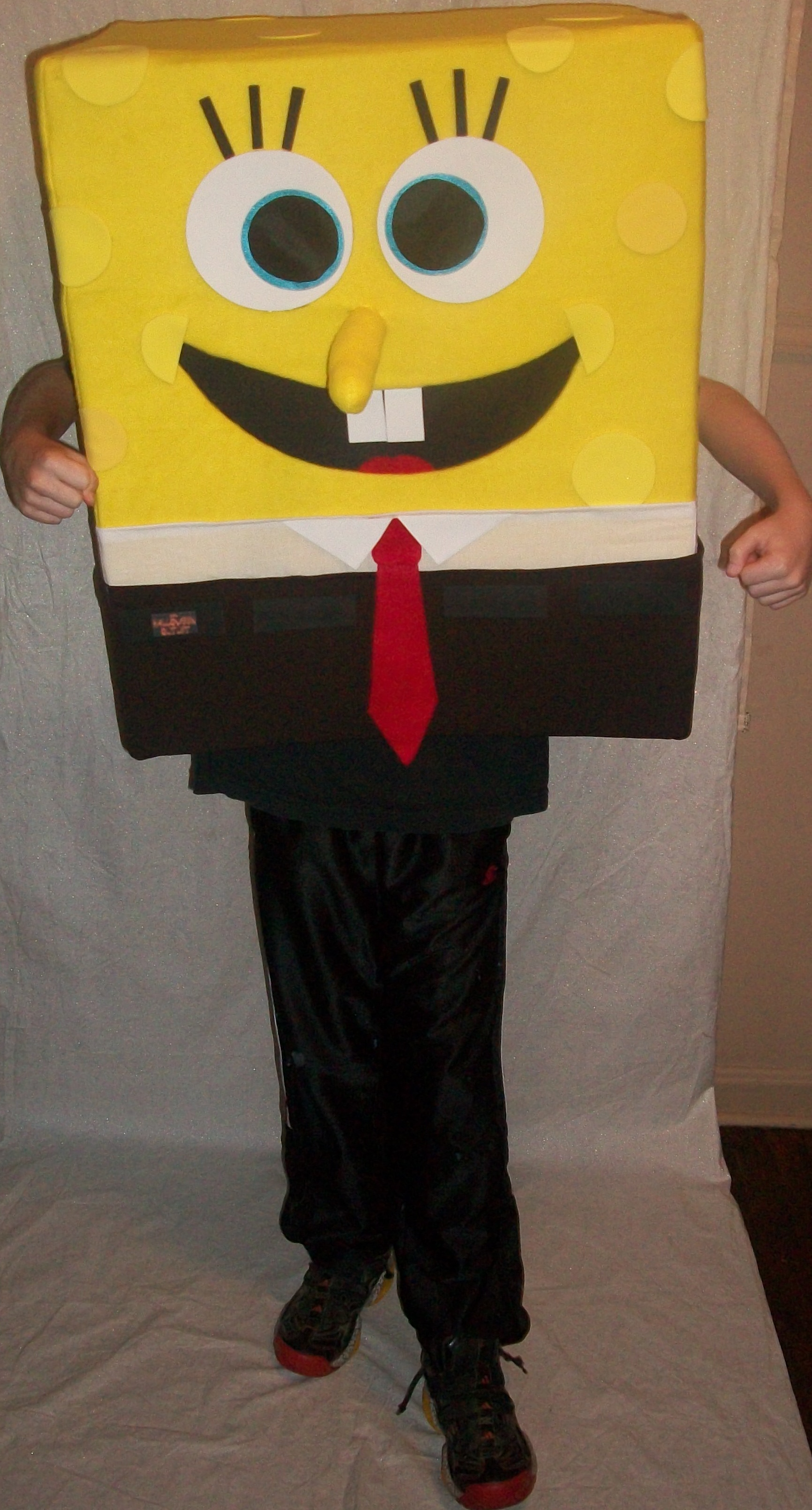 Underwater antics held wholesome messages like buried treasure. Diy Spongebob Squarepants Mascot Halloween Costume 7 Steps With Pictures Instructables