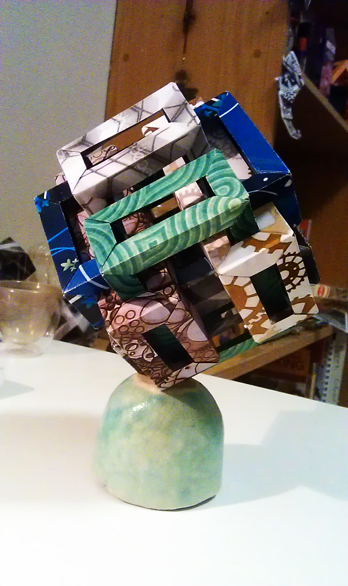 Diy Origami Twelve Interlocking Rectangular Prisms - Minimal Images - Perfect 8K Collection