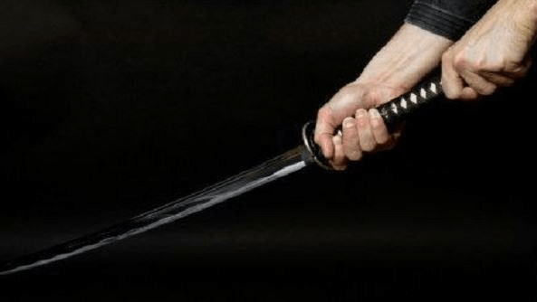 أريانة: شجار ينتهي ببتر إصبع شاب بواسطة سيف!