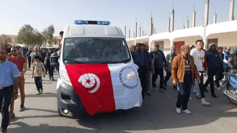 أم العرائس: جنازة حاشدة في وداع الطبيب جاد الهنشيري