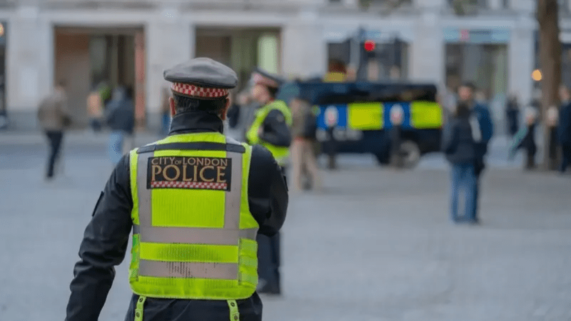 بريطانيا: هجوم كيميائي يستهدف أمنيين.. والمتّهمون أطفال!
