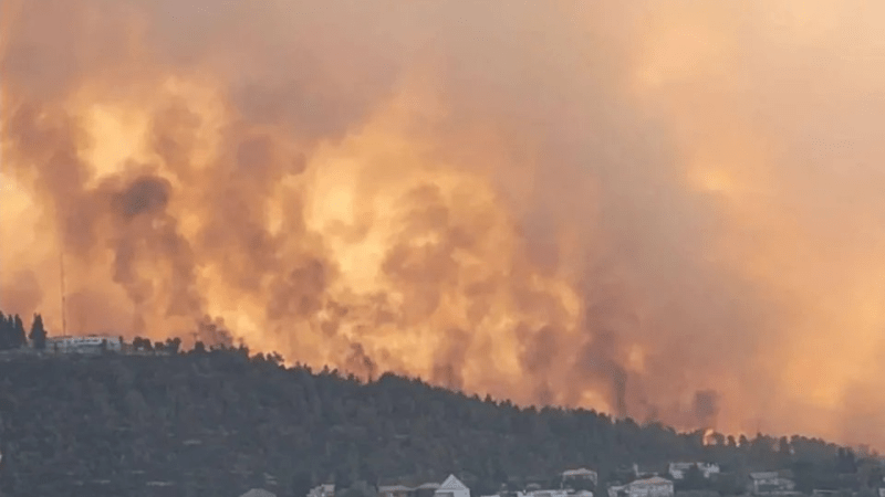 حريق ضخم في جبال القدس المُحتلّة