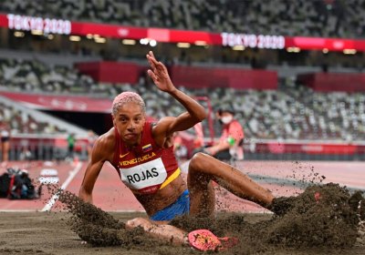 Venezolanos festejan nuevo récord mundial de Yulimar Rojas en salto largo
