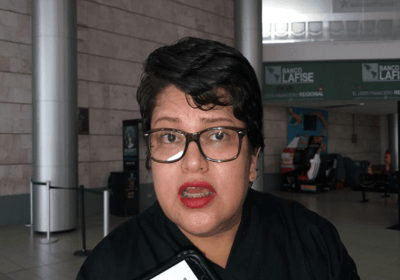 Médicos cuestionan labor del ministro de Salud