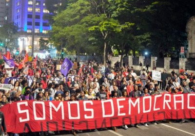 Miles protestan contra ataques bolsonaristas a la democracia