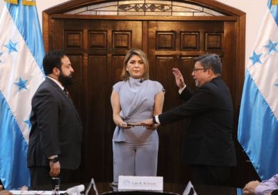 Juramentan a comisionados del RNP